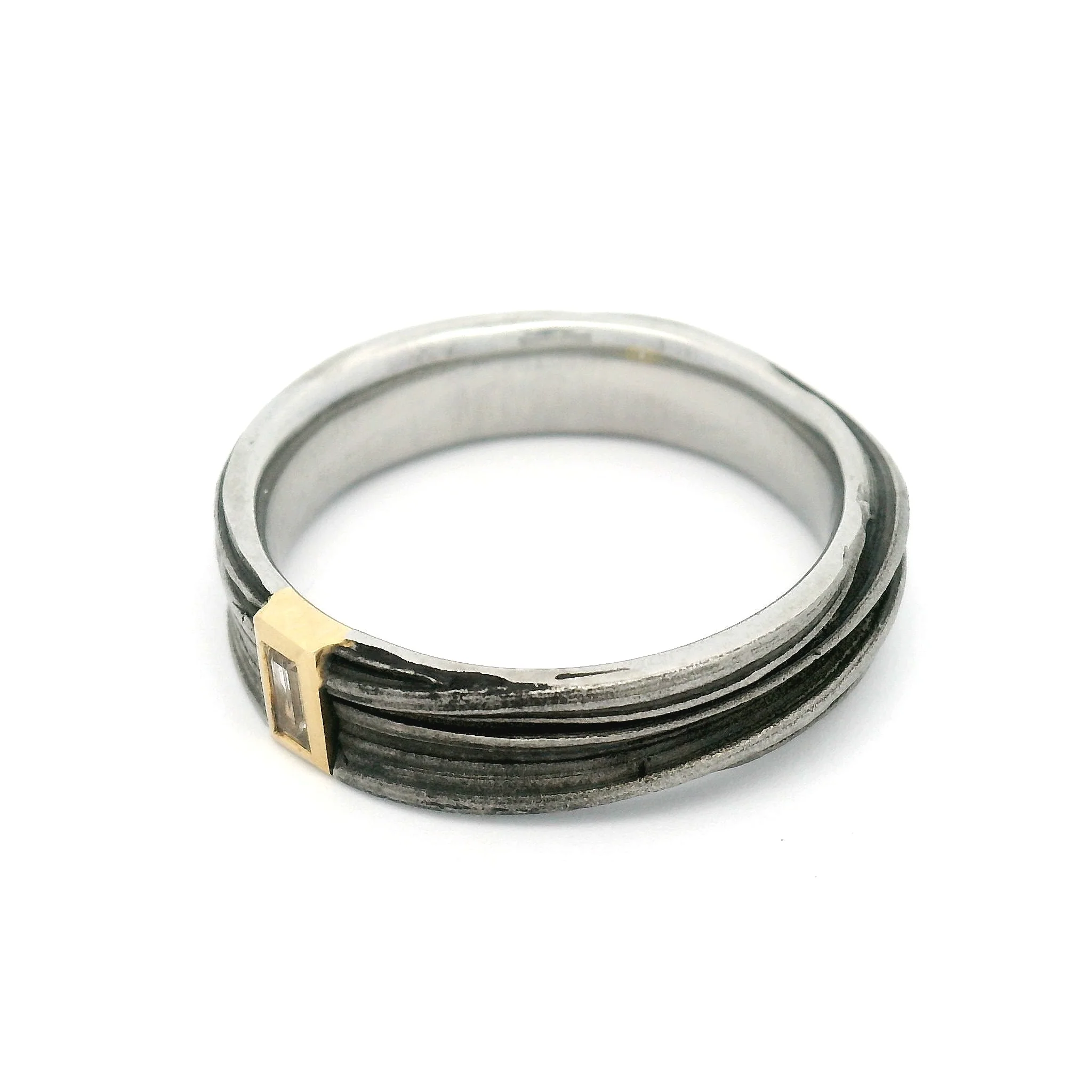 Stainless Steel Mitsuro Band with 18k Yellow Bezel-Set White Baguette Sapphire - Image 3
