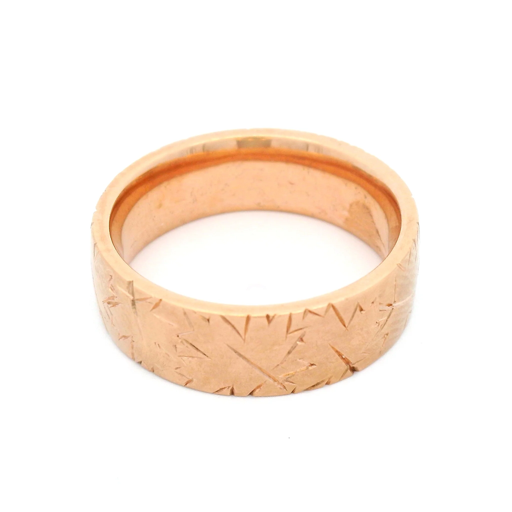 10k Rose Gold 7mm Wide Engraved Maple Leaf Band - Image 3
