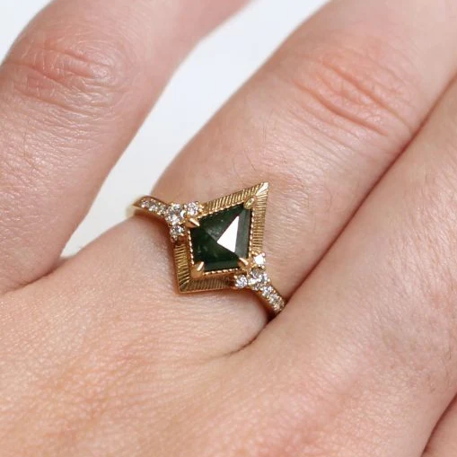 Alloway - Green Diamond Engagement Ring - Image 3