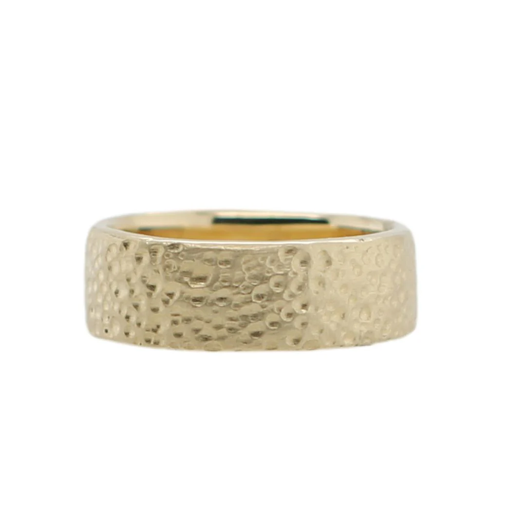 10k Yellow 7mm Wide Dotted Textured Band - Image 3