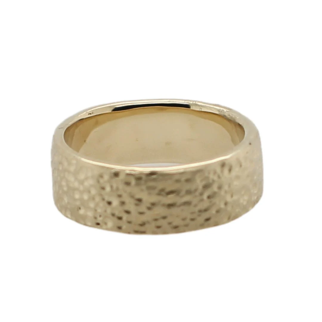 10k Yellow 7mm Wide Dotted Textured Band - Image 4