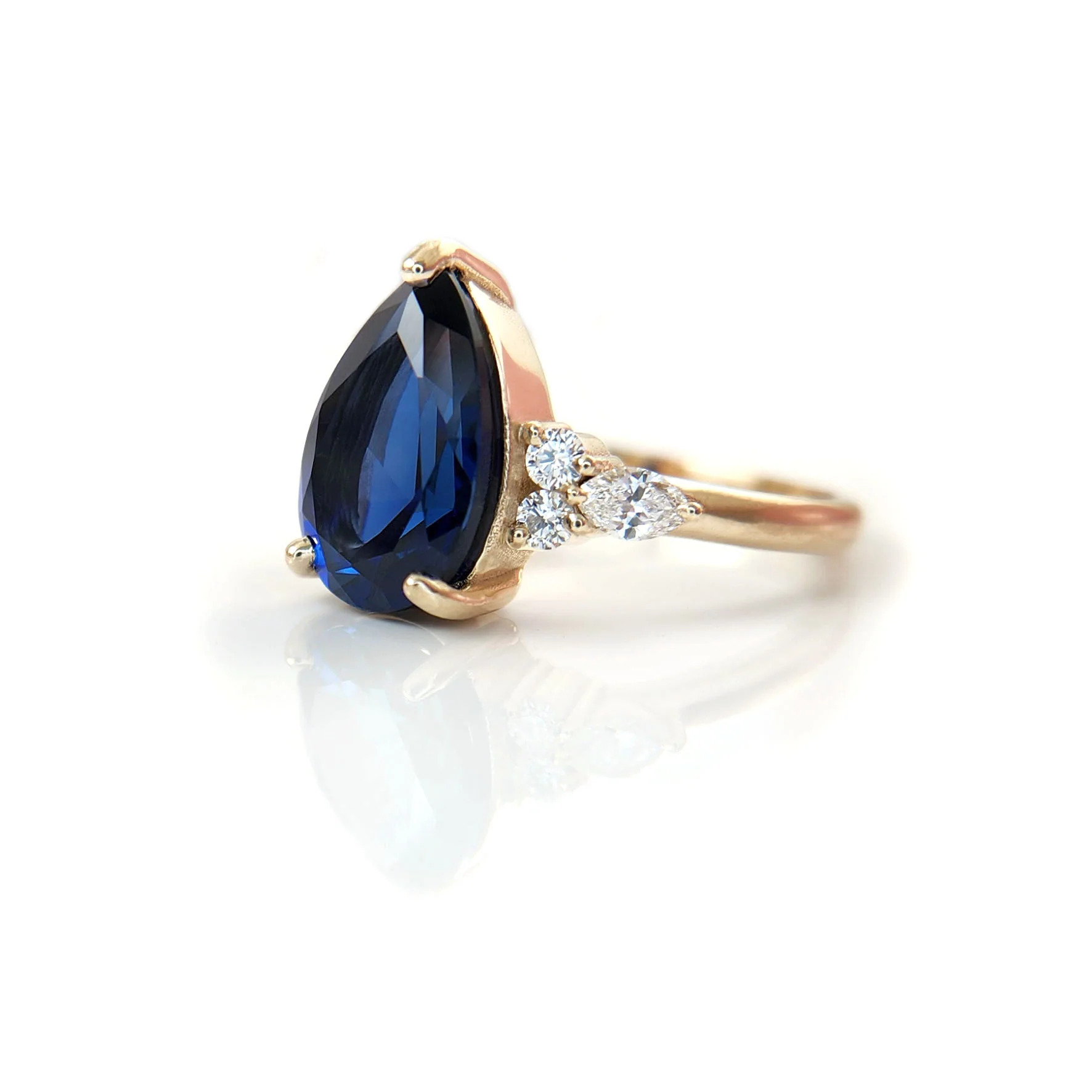 10k Yellow Engagement Ring with 3.70ct Lab-Grown Blue Sapphire and Accent Lab Diamonds - Image 3