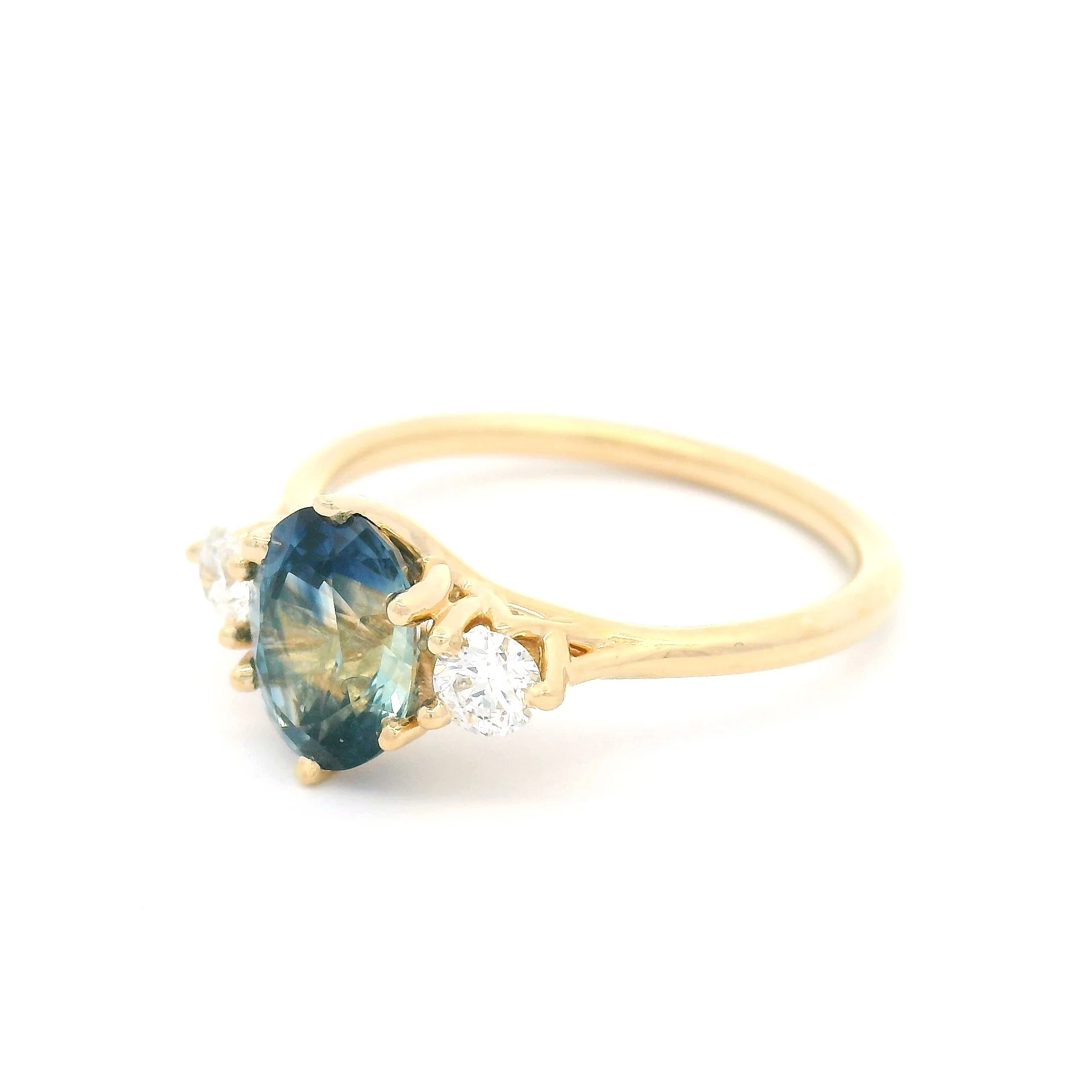14k Yellow Three-Stone Ring with 1.65ct Natural Parti Blue Sapphire Natural Accent Diamonds - Image 5