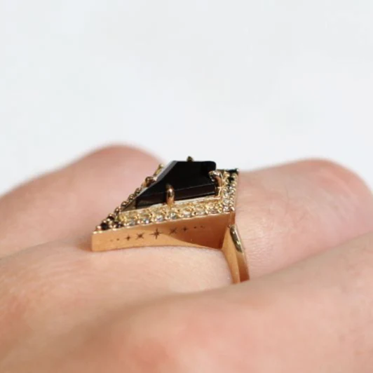 10k Yellow Engagement Ring with 0.90ct Black Spinel and Accent Diamonds - Image 6