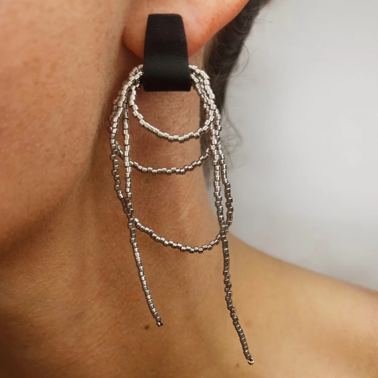 Bliss Dangle Black Earrings - Image 3