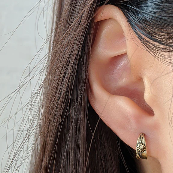 Bronze Daisy Huggy Earring - Image 5