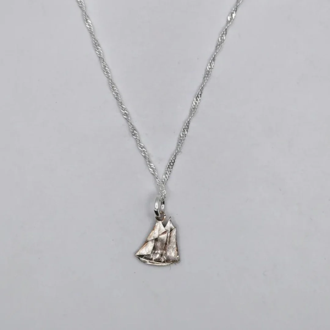 Hand-Cut Canadian Dime Coin Pendant - Image 2