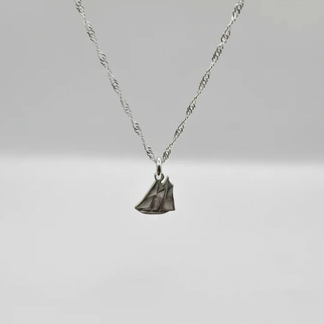 Hand-Cut Canadian Dime Coin Pendant - Image 3