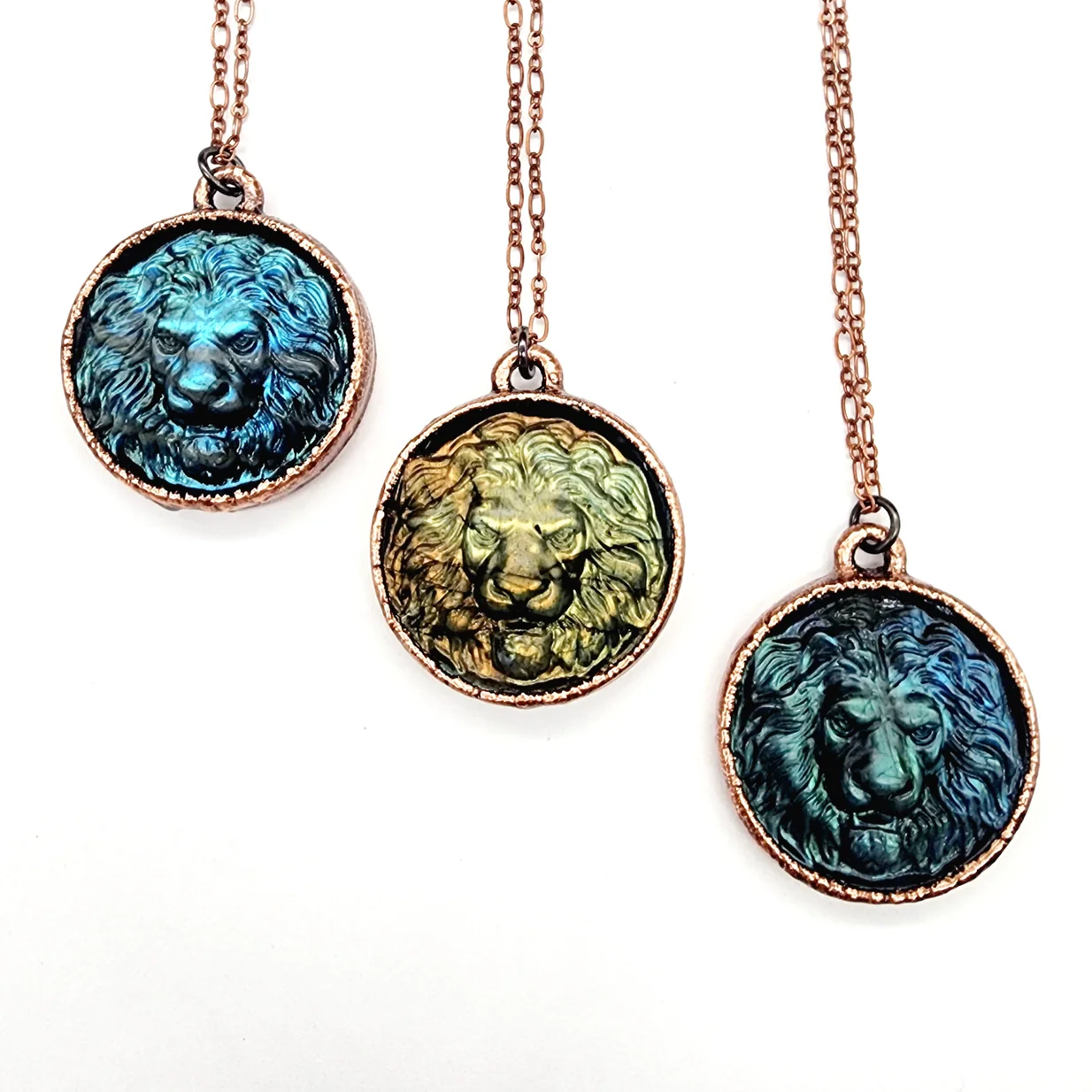 Carved Labradorite Lion Necklace - Image 2