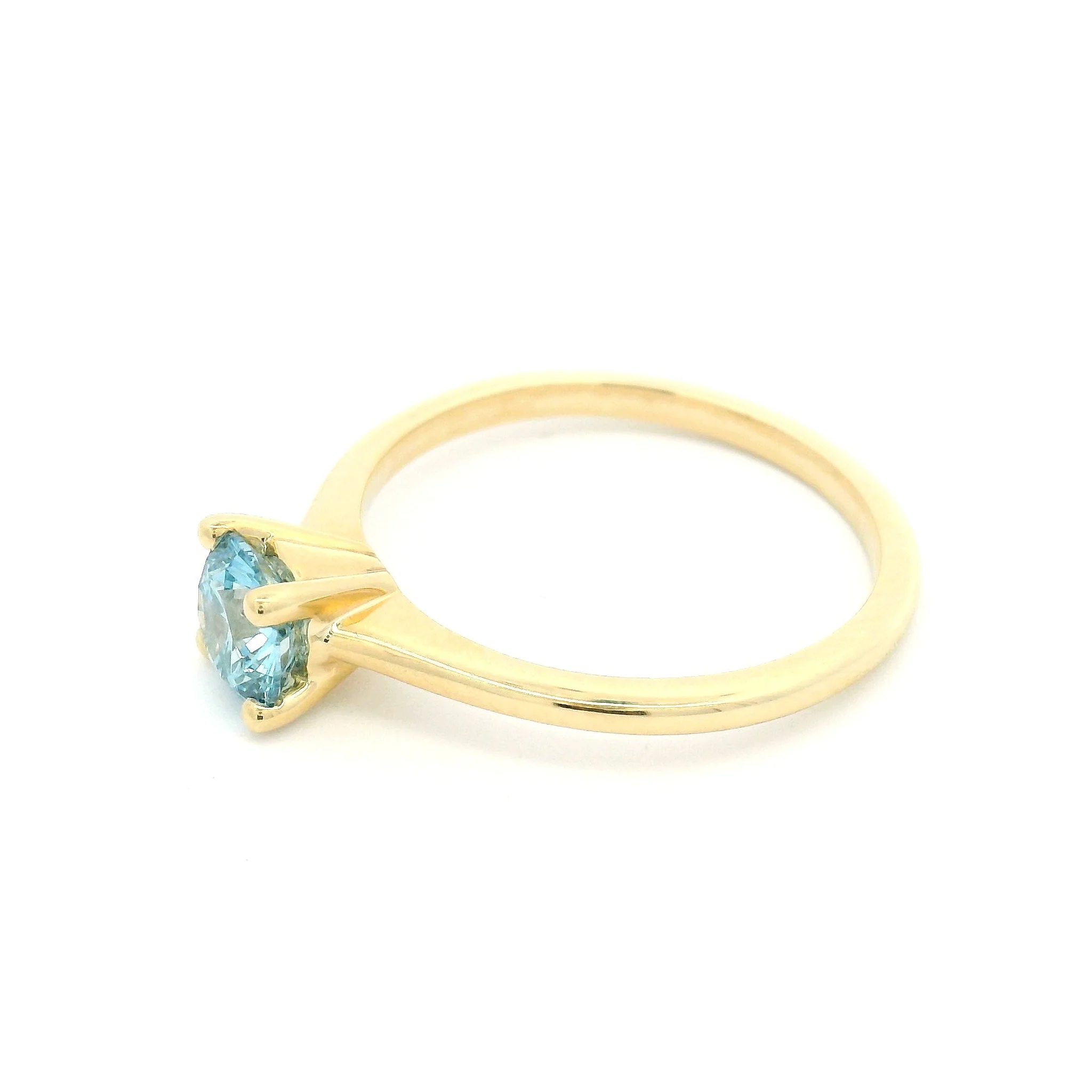 10k Yellow Gold Solitaire with 0.70ct Lab-Grown Blue Diamond - Image 3