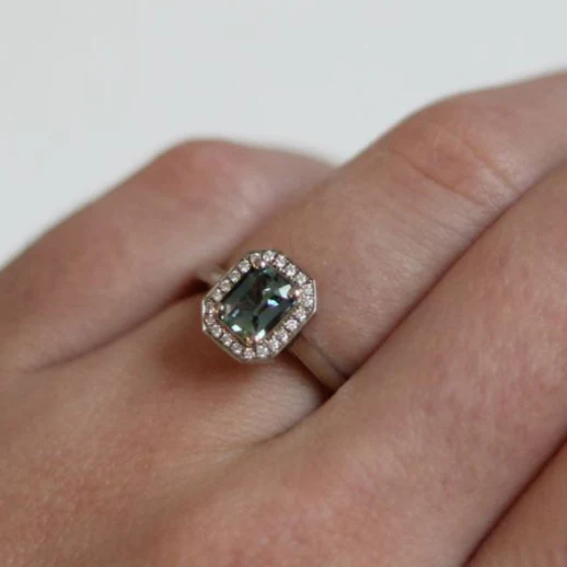 14k White Engagement Ring with 0.87ct Teal Sapphire and Accent Diamond Halo - Image 5