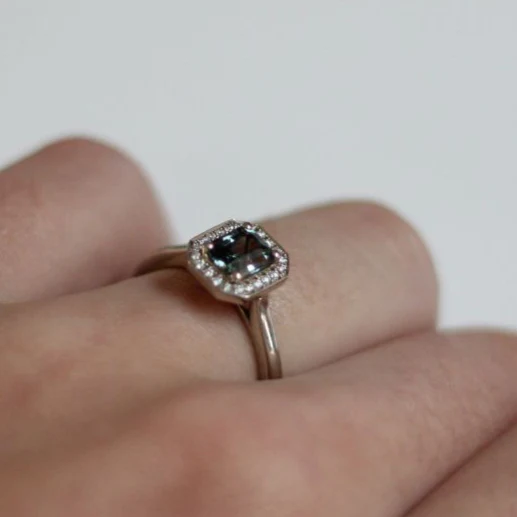 14k White Engagement Ring with 0.87ct Teal Sapphire and Accent Diamond Halo - Image 6