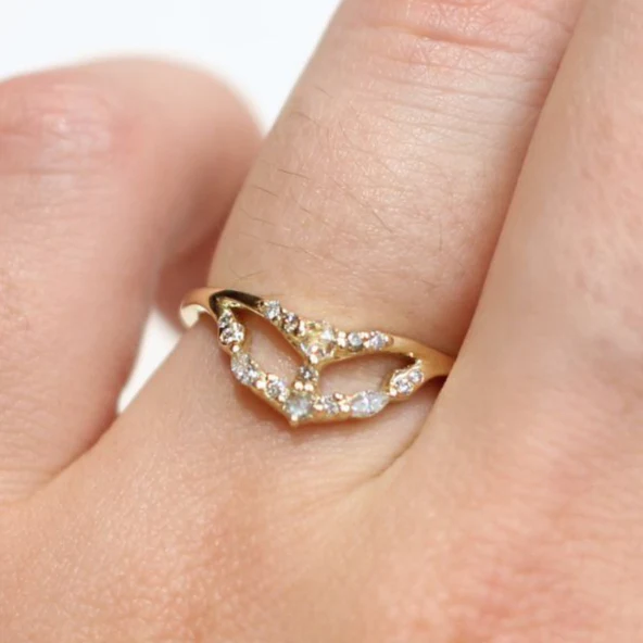 14k Yellow Wedding Band with 0.19cts Mixed Diamonds - Image 4