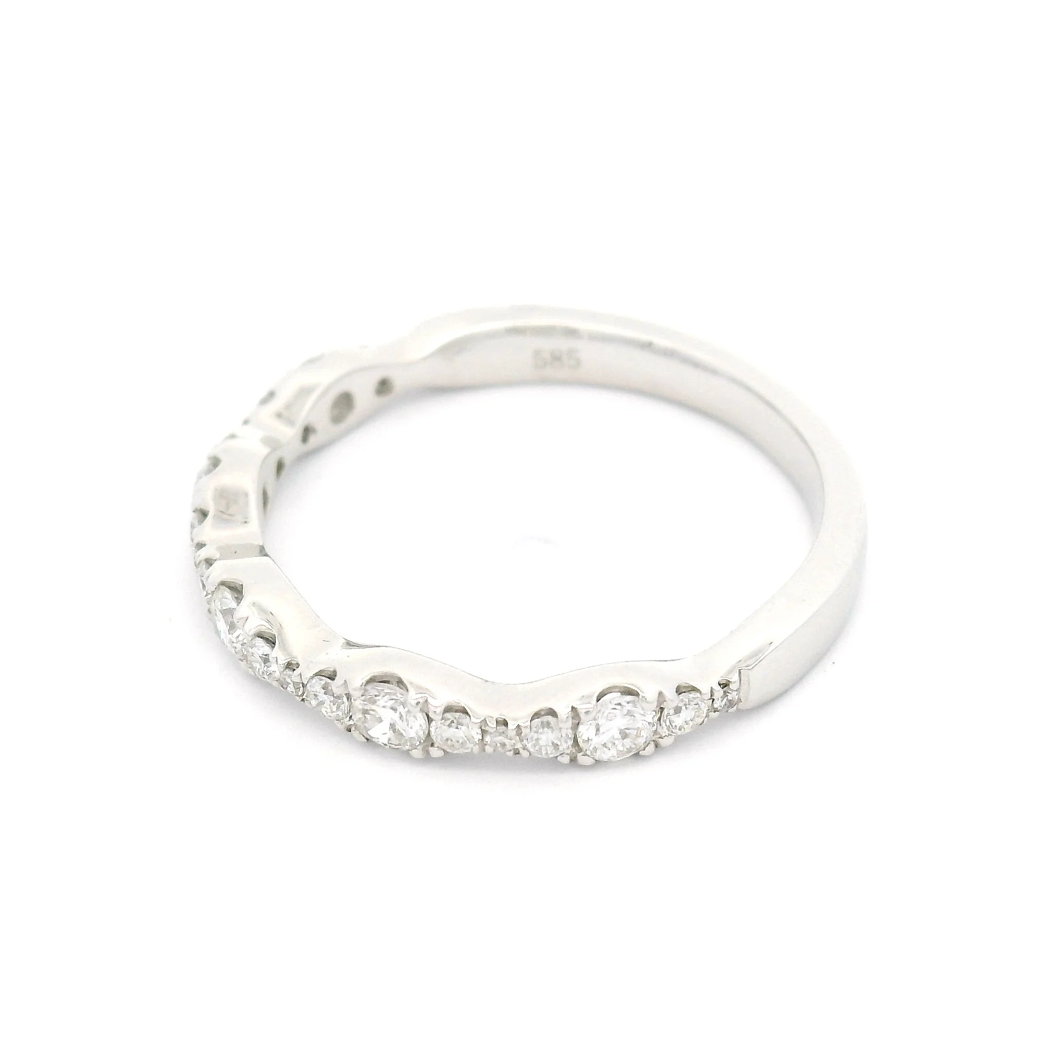 14k White Half-Eternity Wave Band with 0.40cts Natural Diamonds - Image 3
