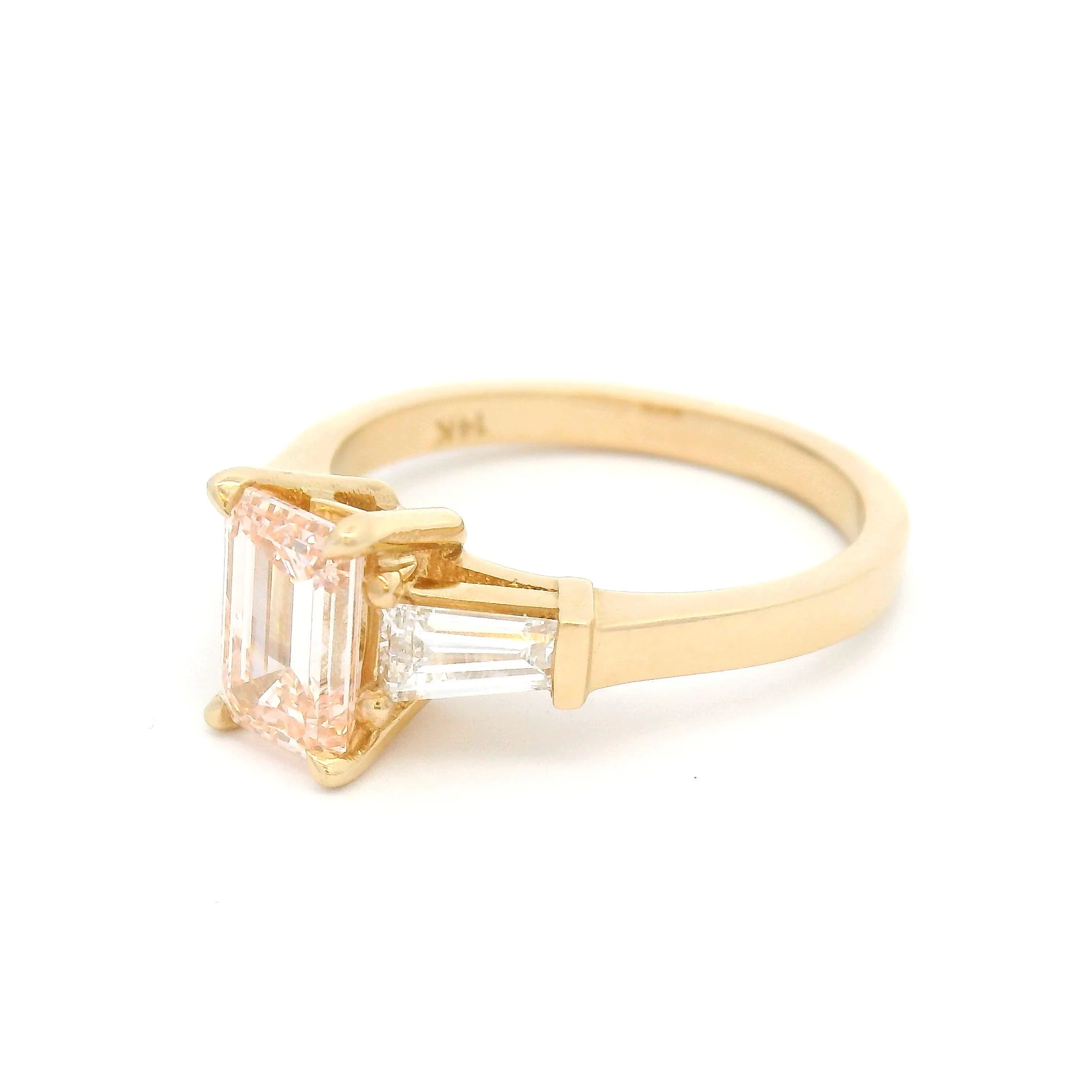 14k Yellow Ring with 1.08ct Lab Grown Pink Diamond and Lab Grown Baguettes - Image 2