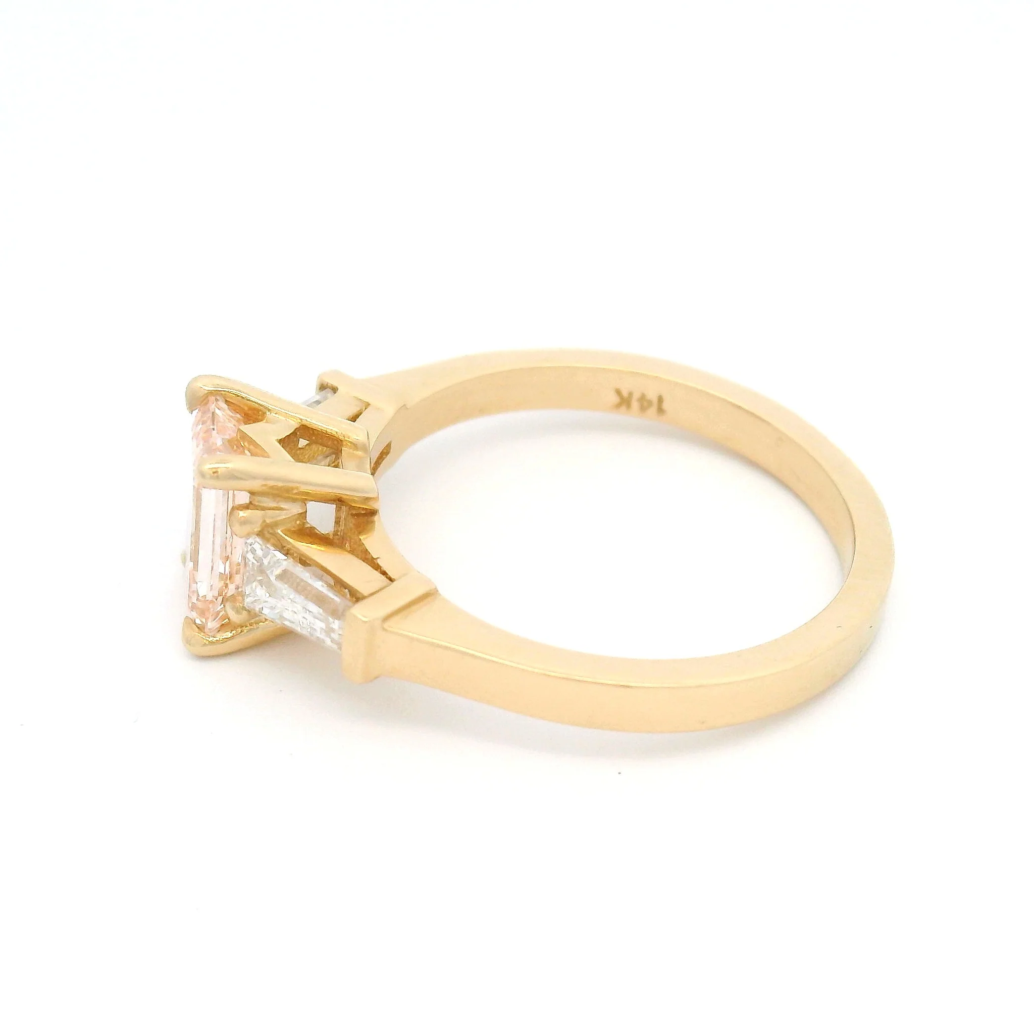 14k Yellow Ring with 1.08ct Lab Grown Pink Diamond and Lab Grown Baguettes - Image 3