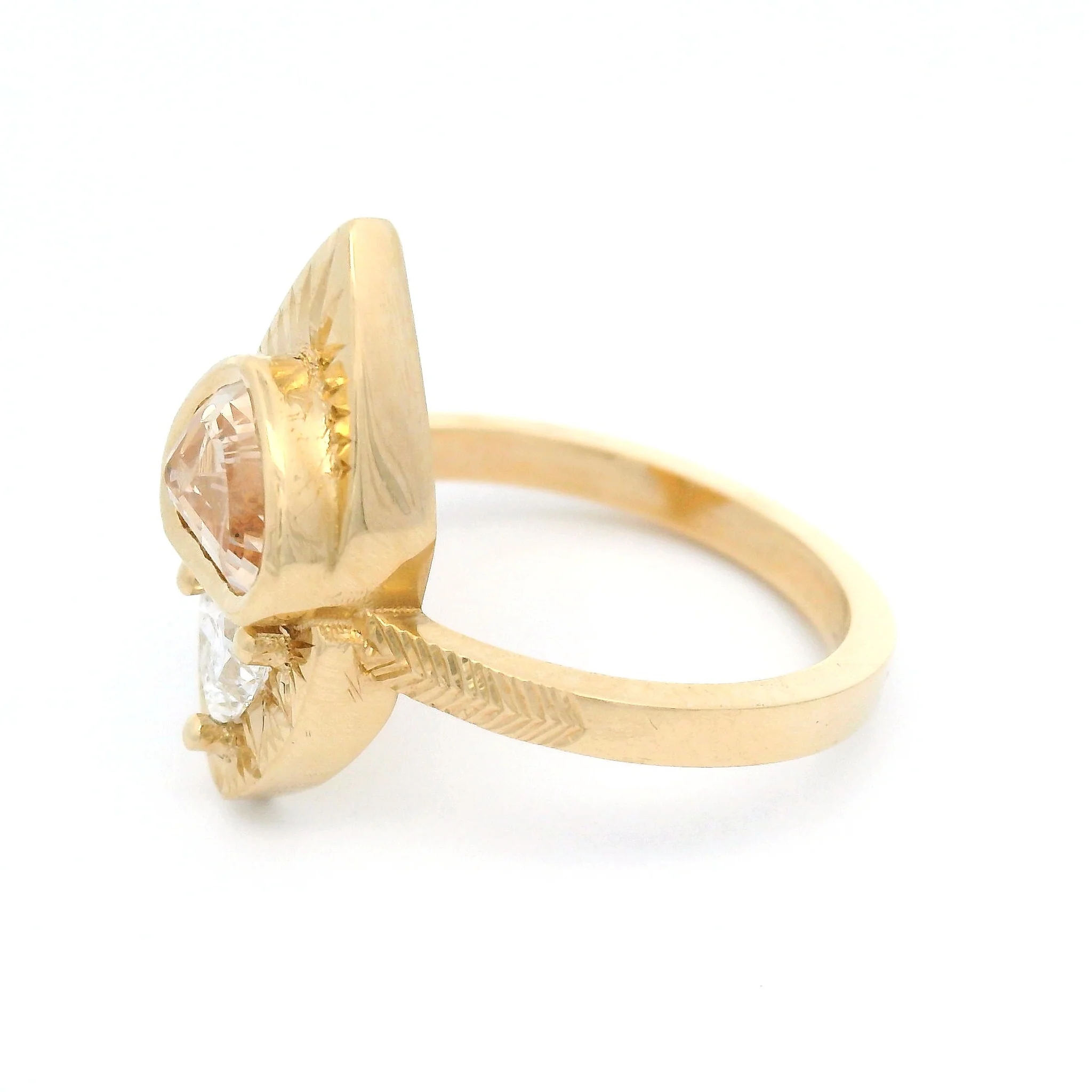 14k Yellow Ring Natural 1.15ct Peach Sapphire with Accent Lab-Grown Trilliant Diamond - Image 3