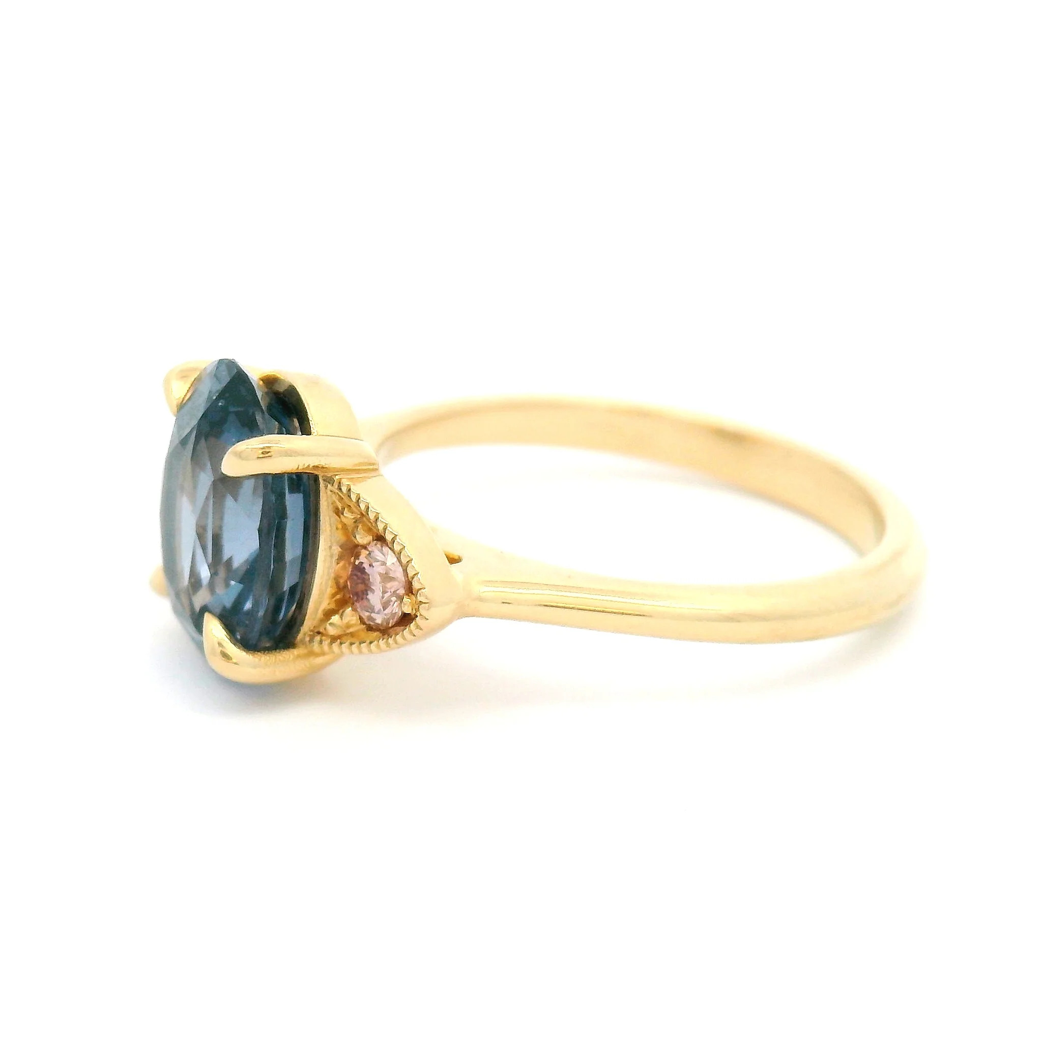 14k Yellow Engagement Ring with 3.10ct Violet Spinel and Accent Pink Diamonds - Image 3