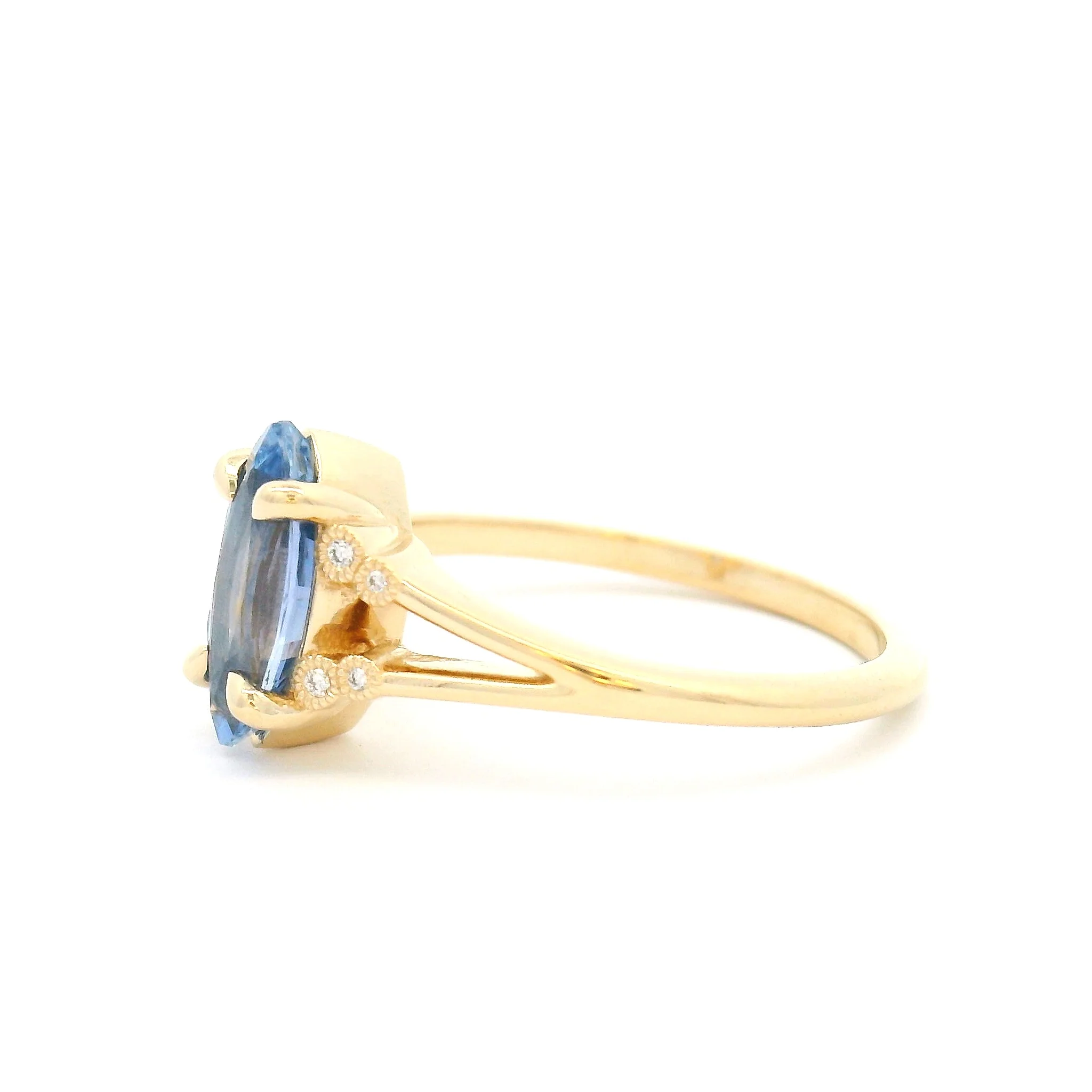 14k Yellow Split Band Ring with 1.34ct Blue Sapphire and Accent Diamonds - Image 3