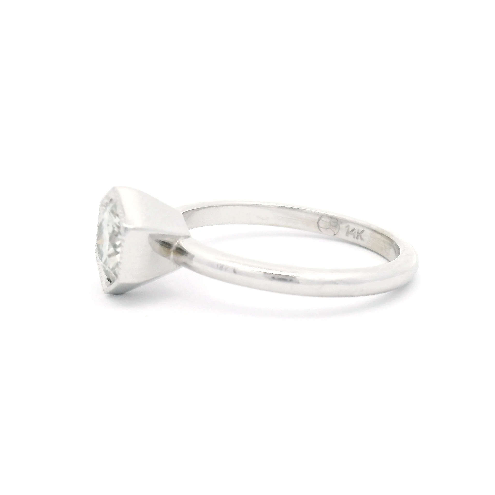 14k White Solitaire with 0.54ct Round Moissanite - Image 3