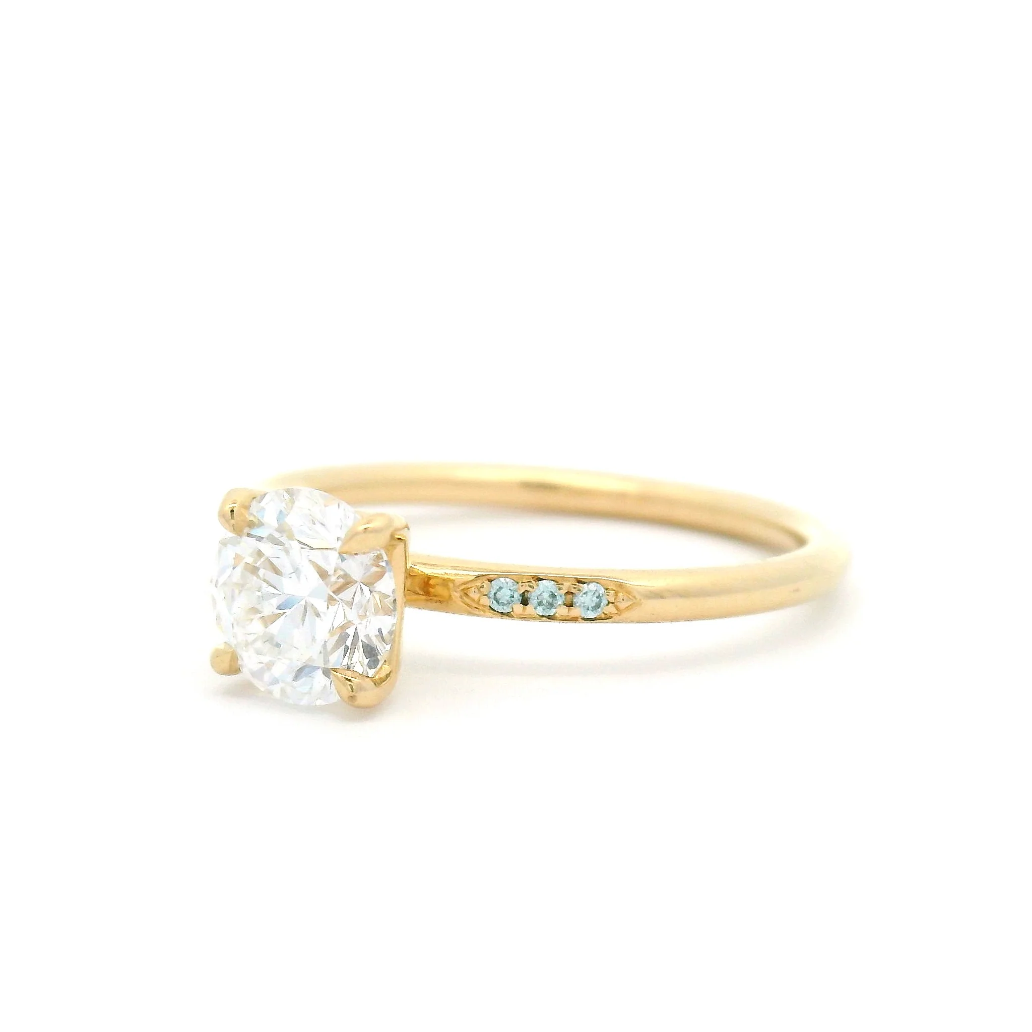 14k Yellow Engagement Ring with 0.90ct Lab-Grown Diamond and Accent Blue Diamonds - Image 2