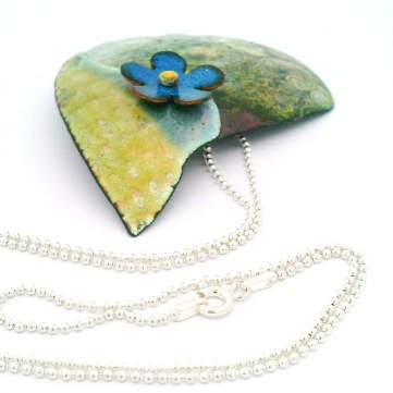 Enamel Green Leaf Blue Daisy Pendant - Image 5