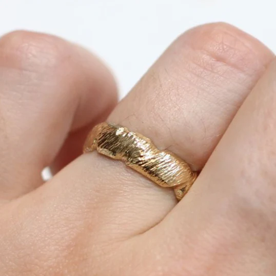 10k Yellow Etched 5mm Wide Wedding Band - Image 4