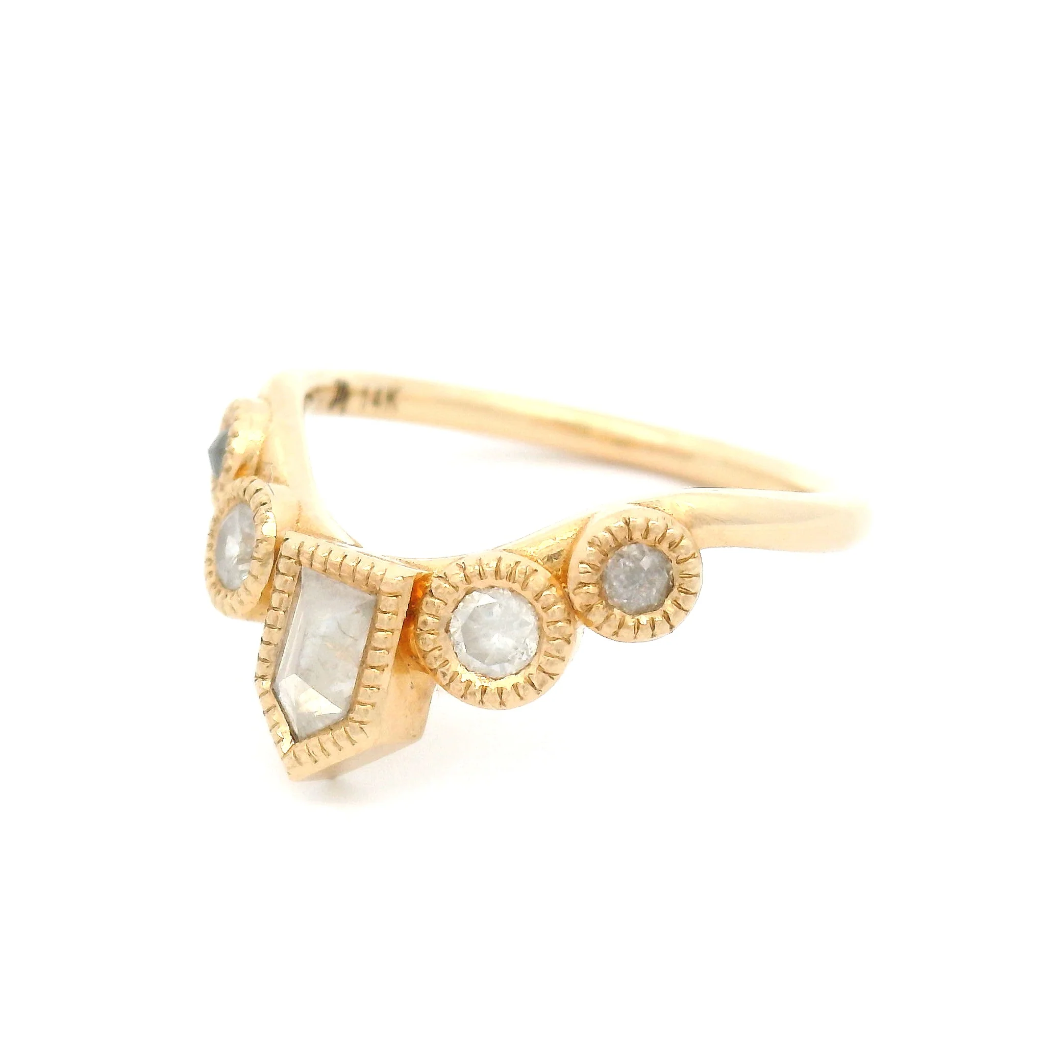 Foxborough - Shield & Brilliant-Cut Diamond 14k Yellow Contour Band - Image 2