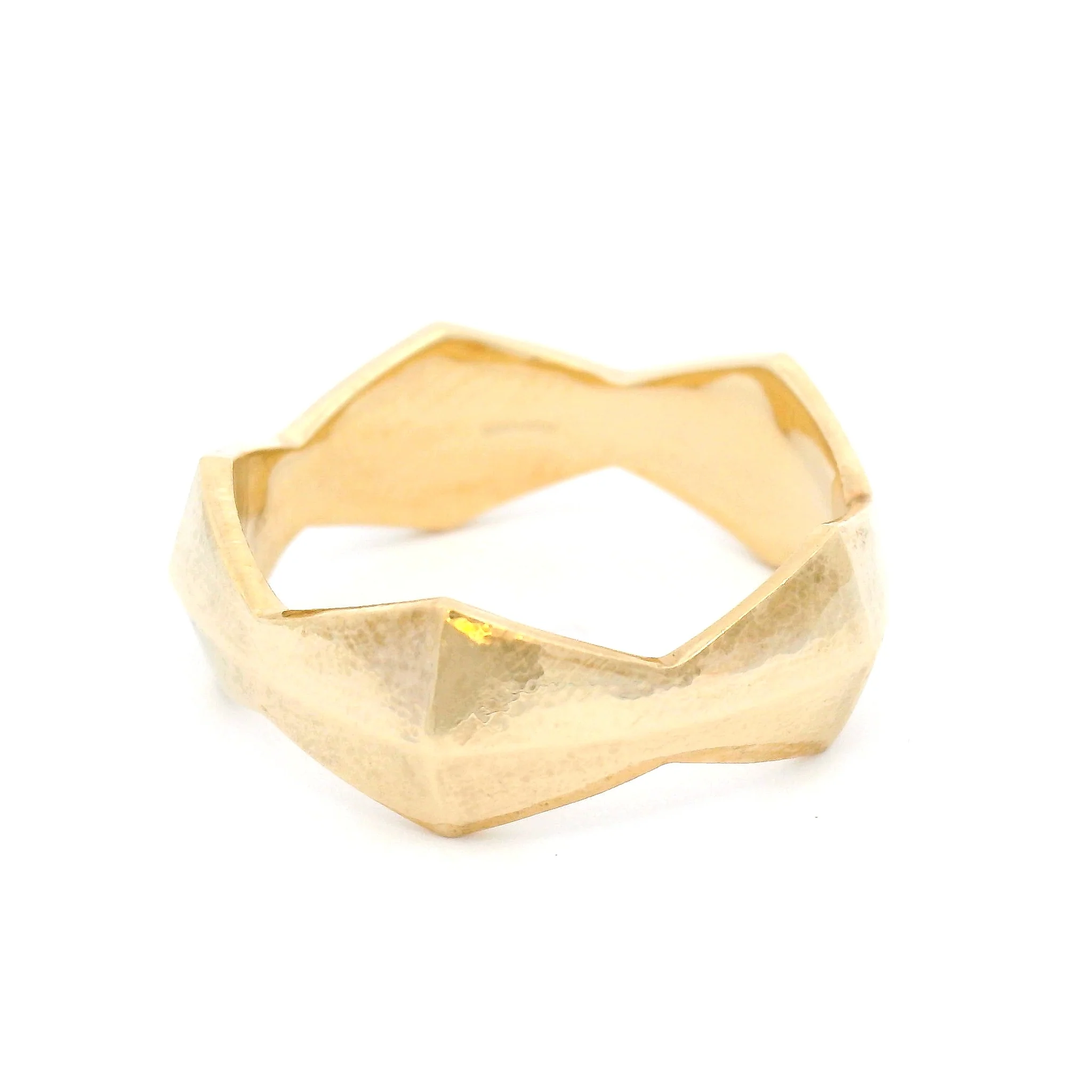 14k Yellow Textured Pyramid Band - Image 2