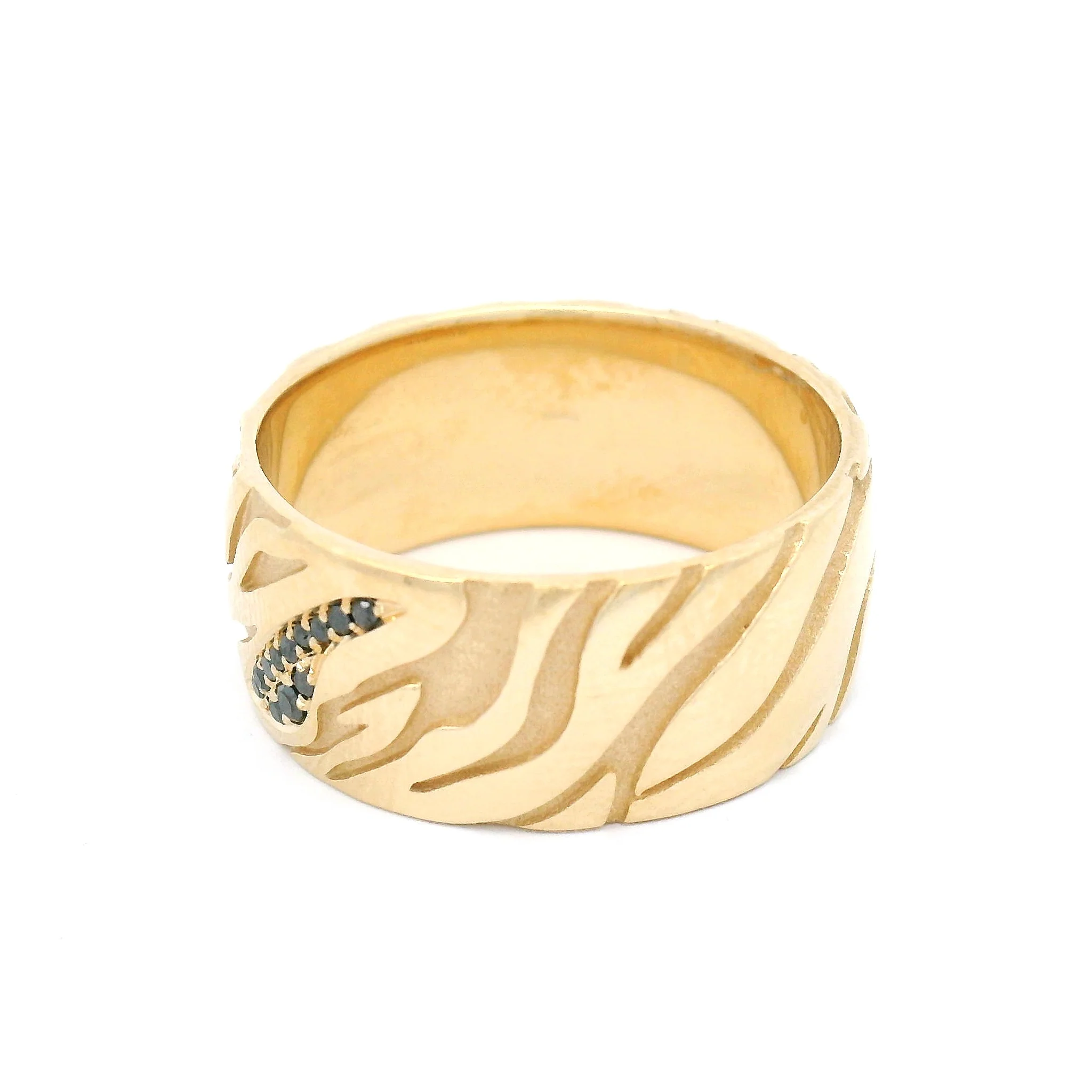 14k Yellow Tiger Patterned Wide Band with Bead-Set Black Diamonds - Image 2
