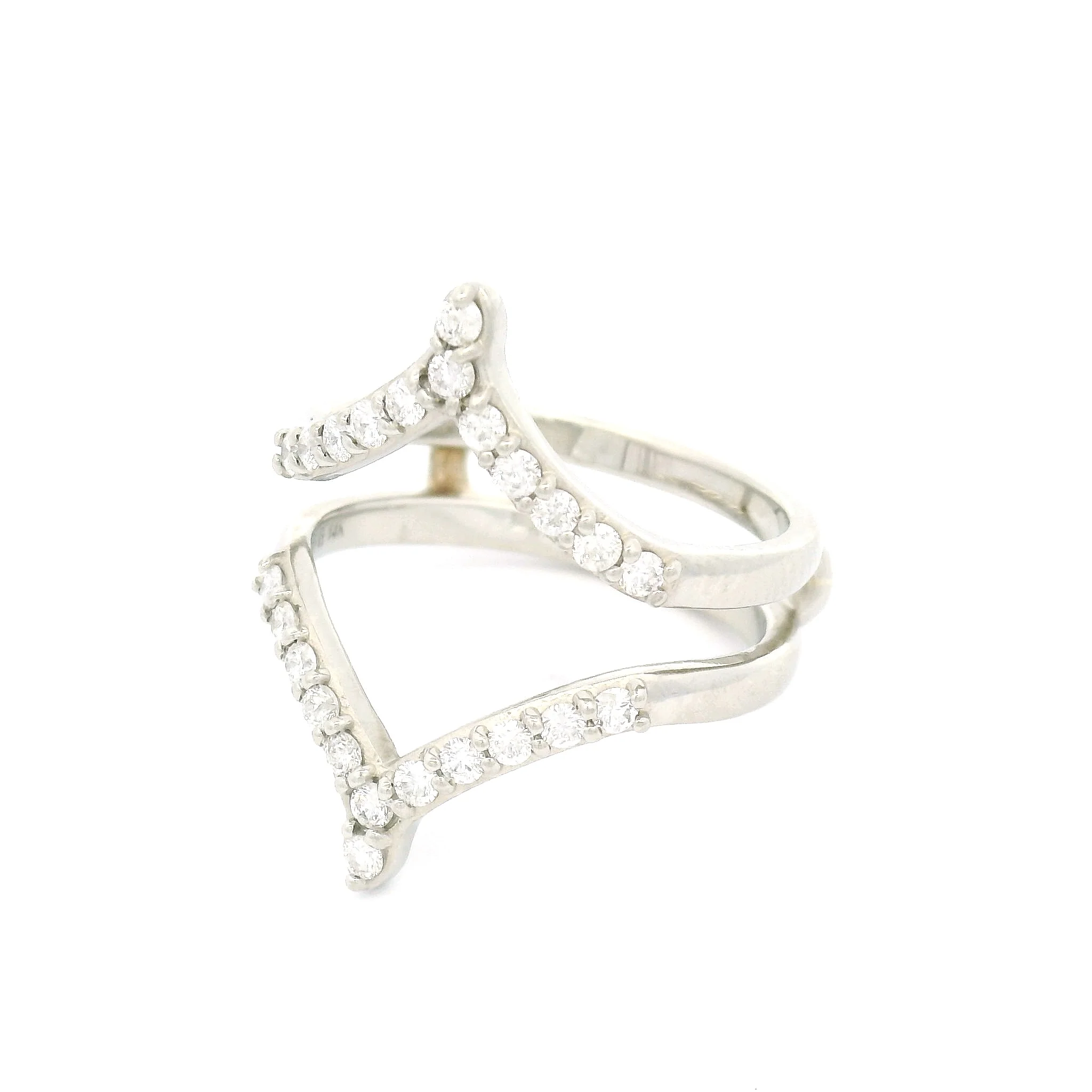 14k White Chevron Jacket Band with 0.42cts Bead-Set Diamonds - Image 2