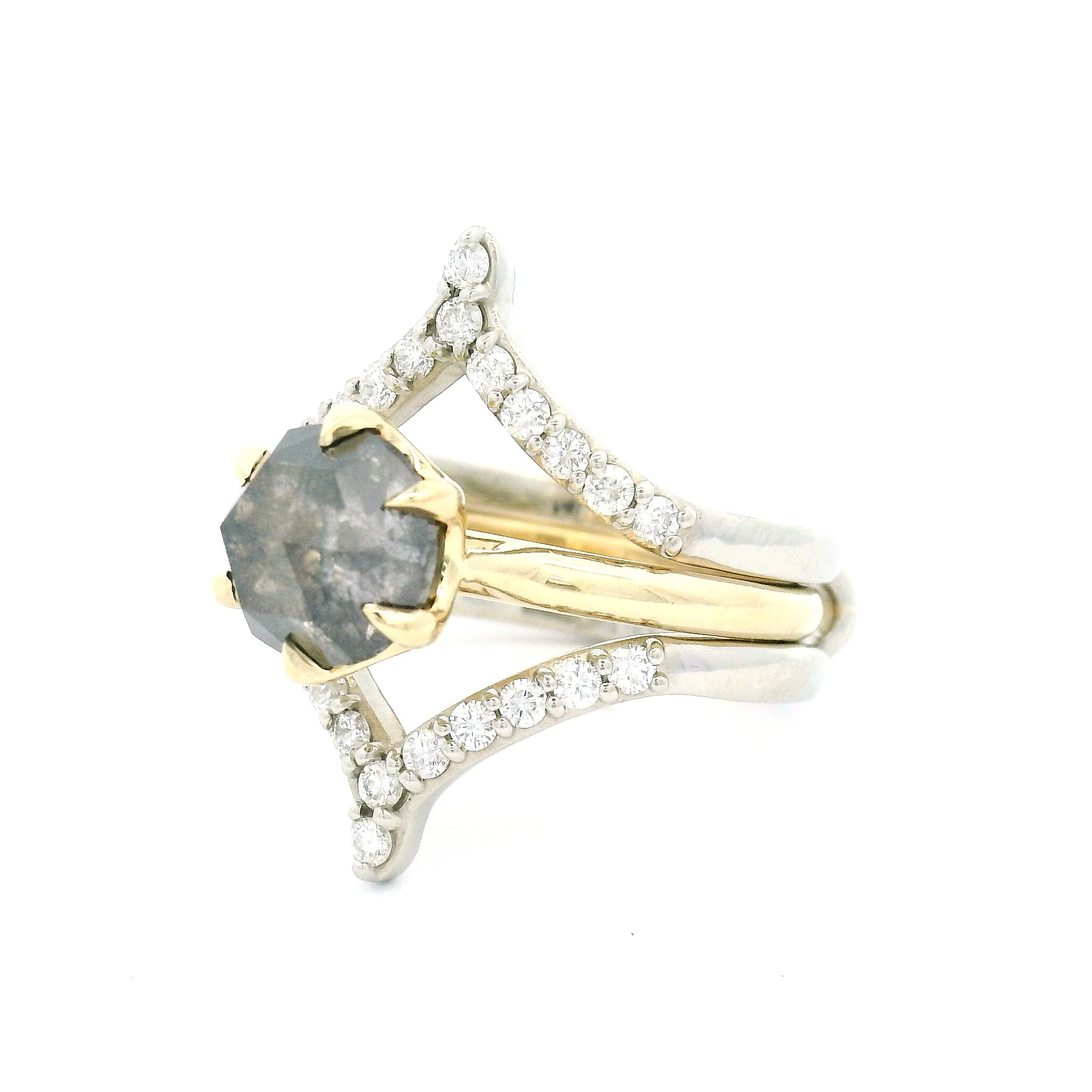 14k White Chevron Jacket Band with 0.42cts Bead-Set Diamonds - Image 5