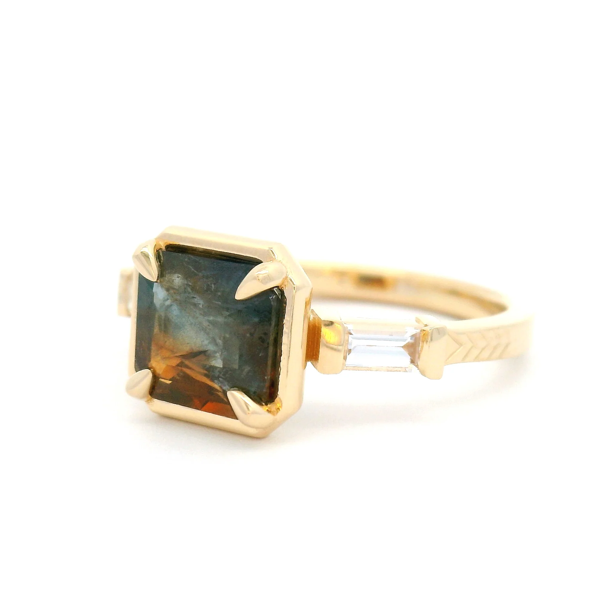 14k Yellow Three-Stone Ring with 2.13ct Parti Sapphire and Sapphire Baguettes - Image 2