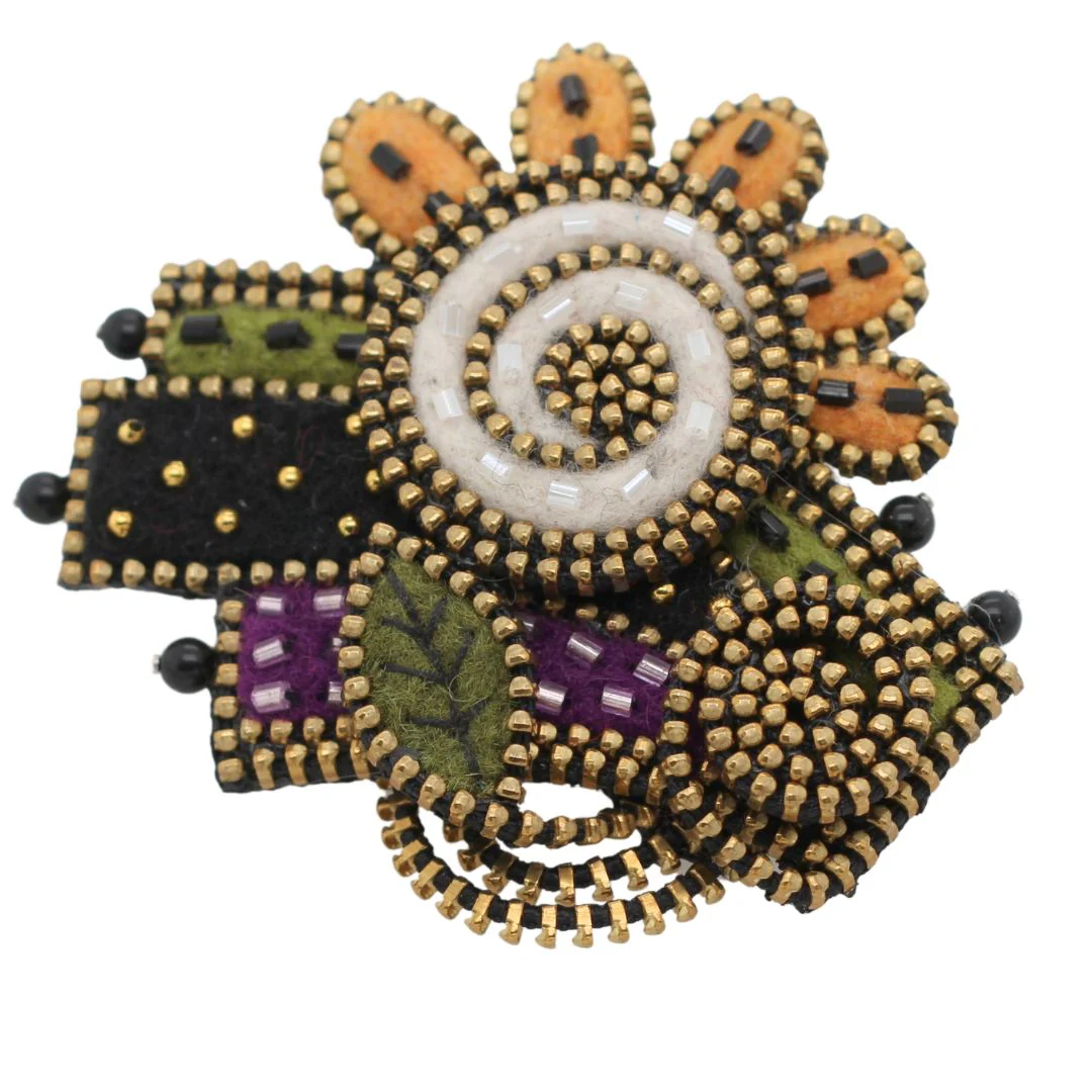 Flowery Wool Vine Brooch - Image 4