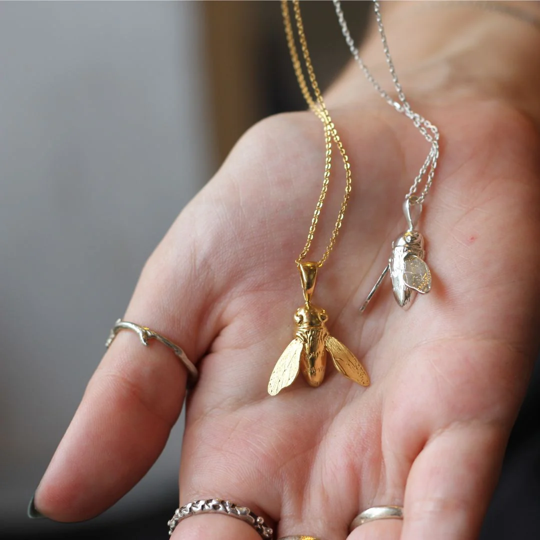 Gold-plated Sculptural Bee Necklace - Image 2