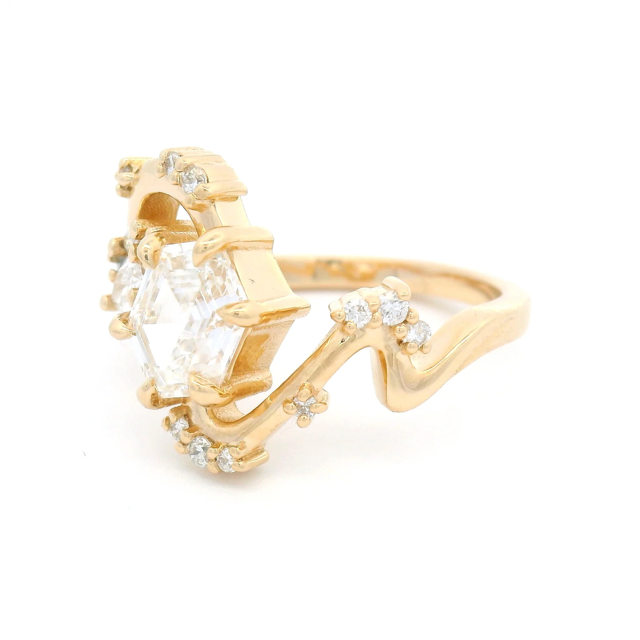 14k Yellow Multi Stone Engagement Ring with 1.16ct Hexagonal Lab-Grown Diamond and Accent Lab Diamonds - Image 5