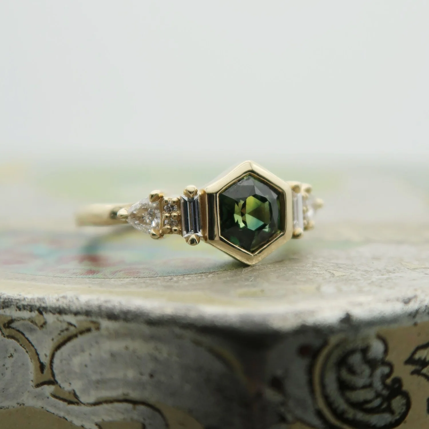 14k Yellow Engagement Ring with 0.88ct Green Sapphire Hexagon and Accent Diamonds - Image 5