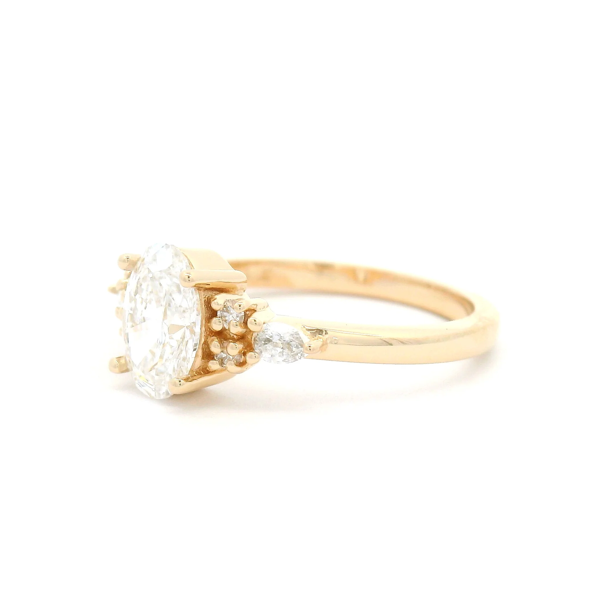 14k Yellow Ring with 0.91ct Oval Lab-Grown Diamond and Lab Accent Diamonds - Image 2