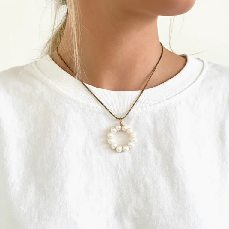 Illuminated Pearl Pendant - Image 4