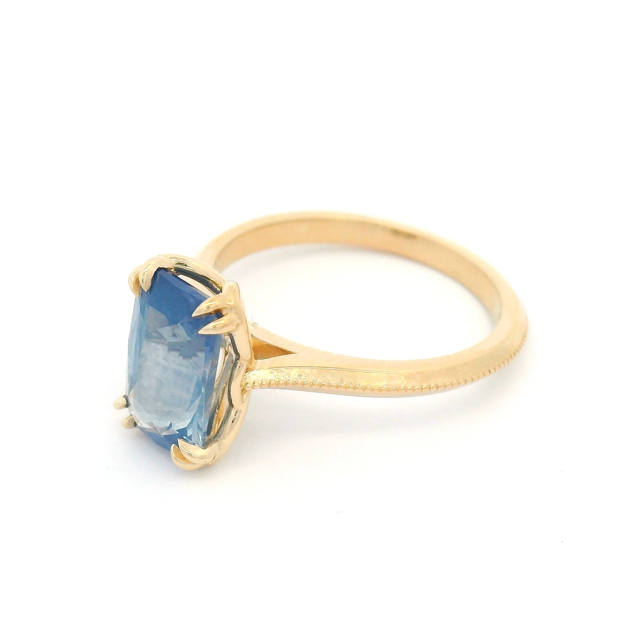 14k Yellow Solitaire with Natural 2.54ct Rectangular Violet-Blue Sapphire - Image 3