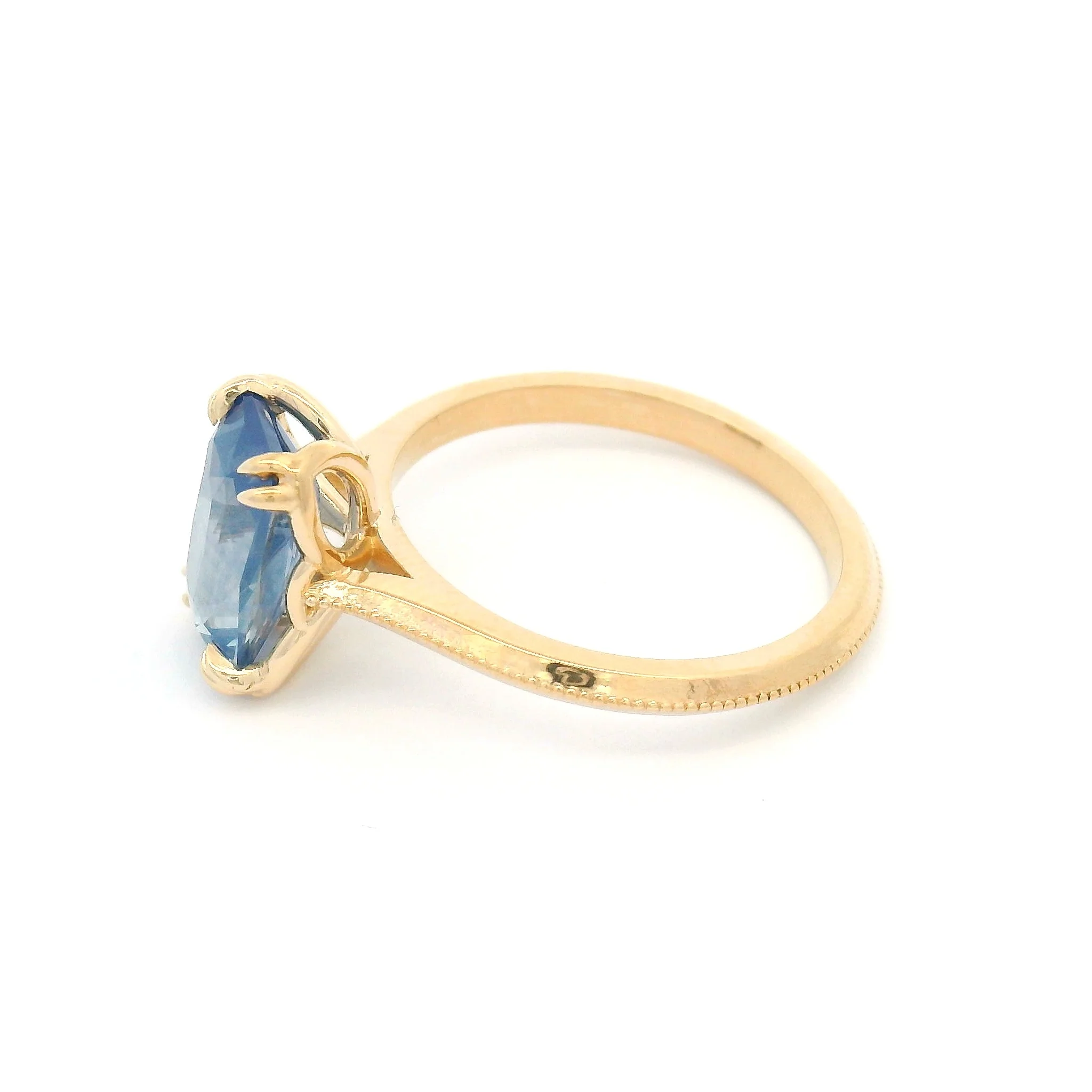 14k Yellow Solitaire with Natural 2.54ct Rectangular Violet-Blue Sapphire - Image 4
