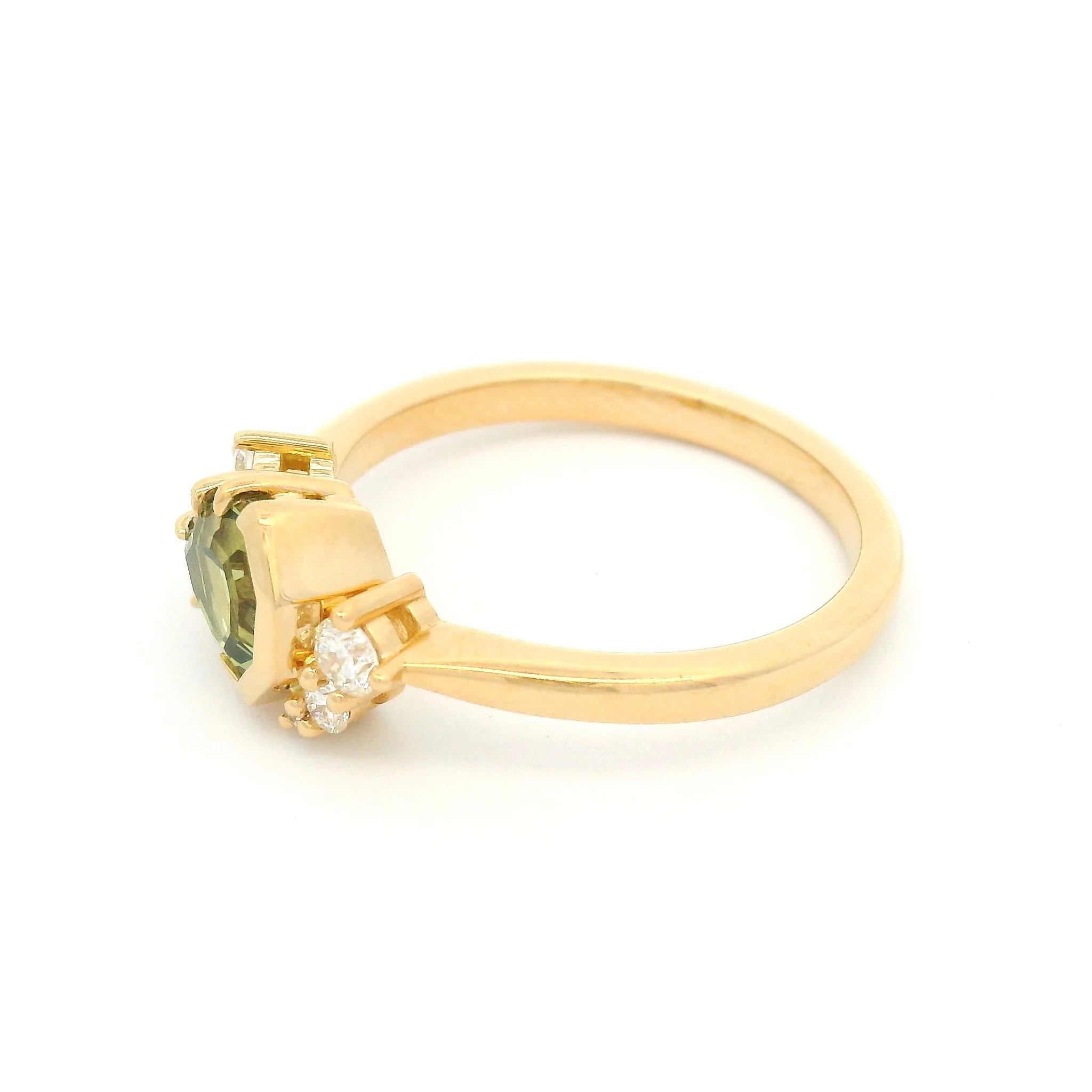 18k Yellow Engagement Ring with 1.27ct Green Sapphire & Accent Diamonds - Image 3