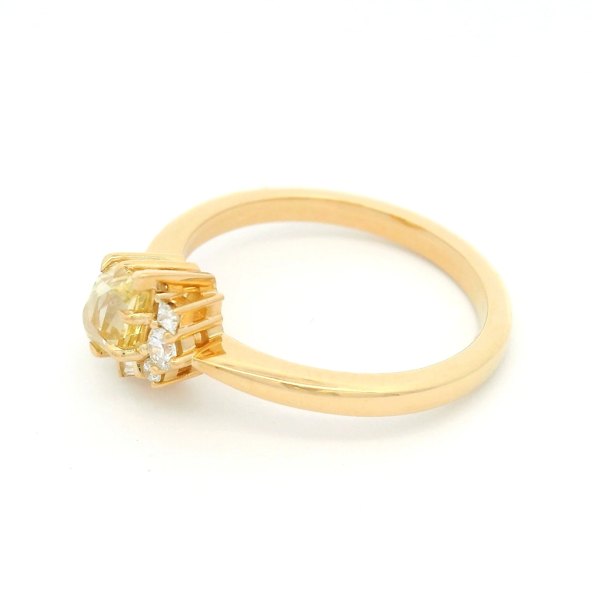 18k Yellow Engagement Ring with 1.07ct Yellow Sapphire & Accent Diamonds - Image 3