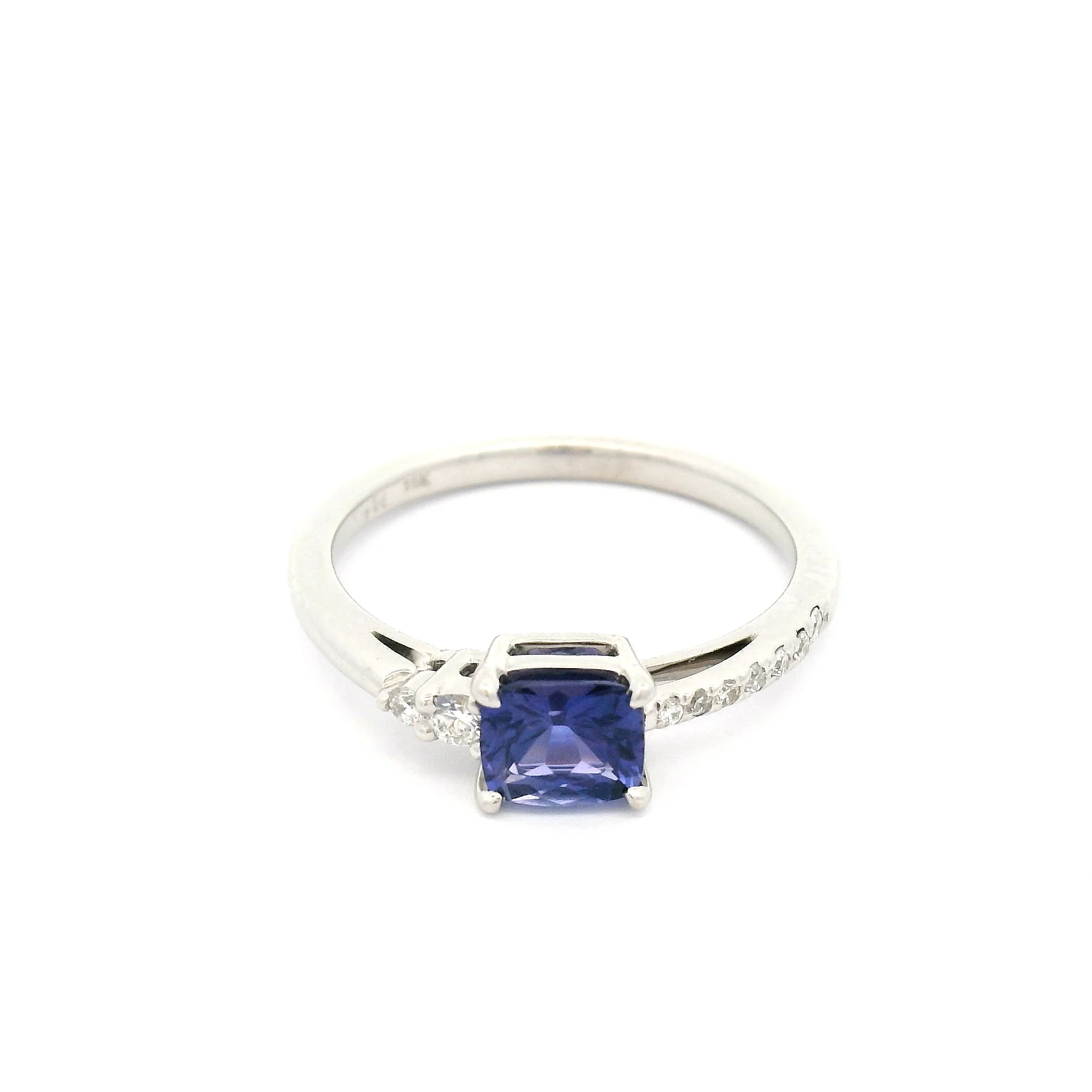 14k White Engagement Ring with 0.68ct Colour-Change Purple Sapphire and Accent Diamonds - Image 6