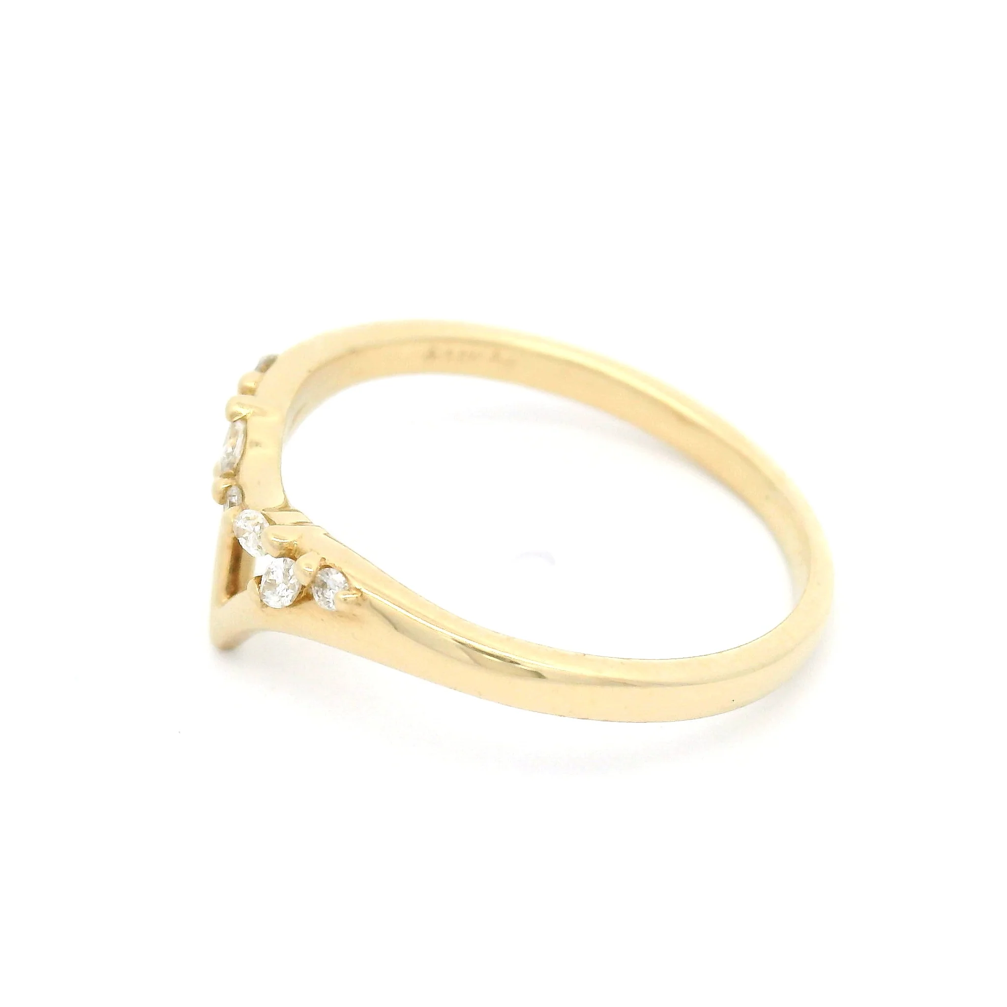 14k Yellow Wedding Band with 0.105cts Mixed Cut Diamonds - Image 3