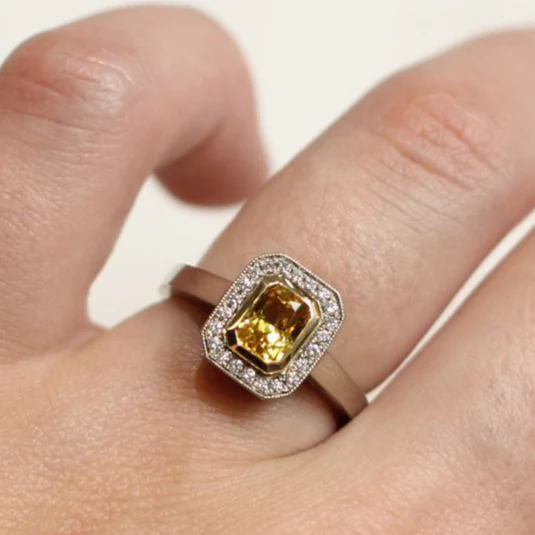 18k White and Yellow Halo Ring with 1.13ct Radiant-Cut Yellow Sapphire and Accent Diamonds - Image 7