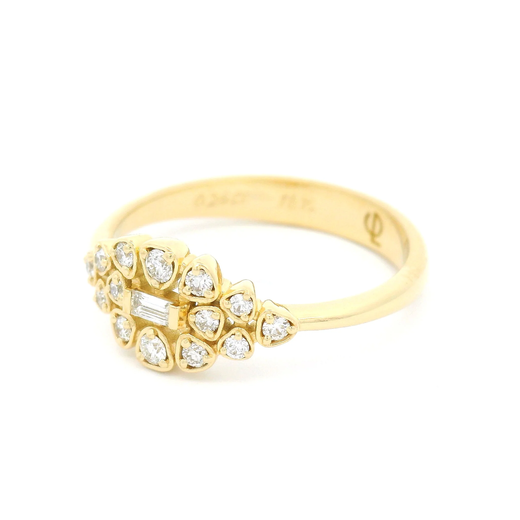 18k Yellow Engagement Ring with 0.26cts Total of White Diamonds - Image 3