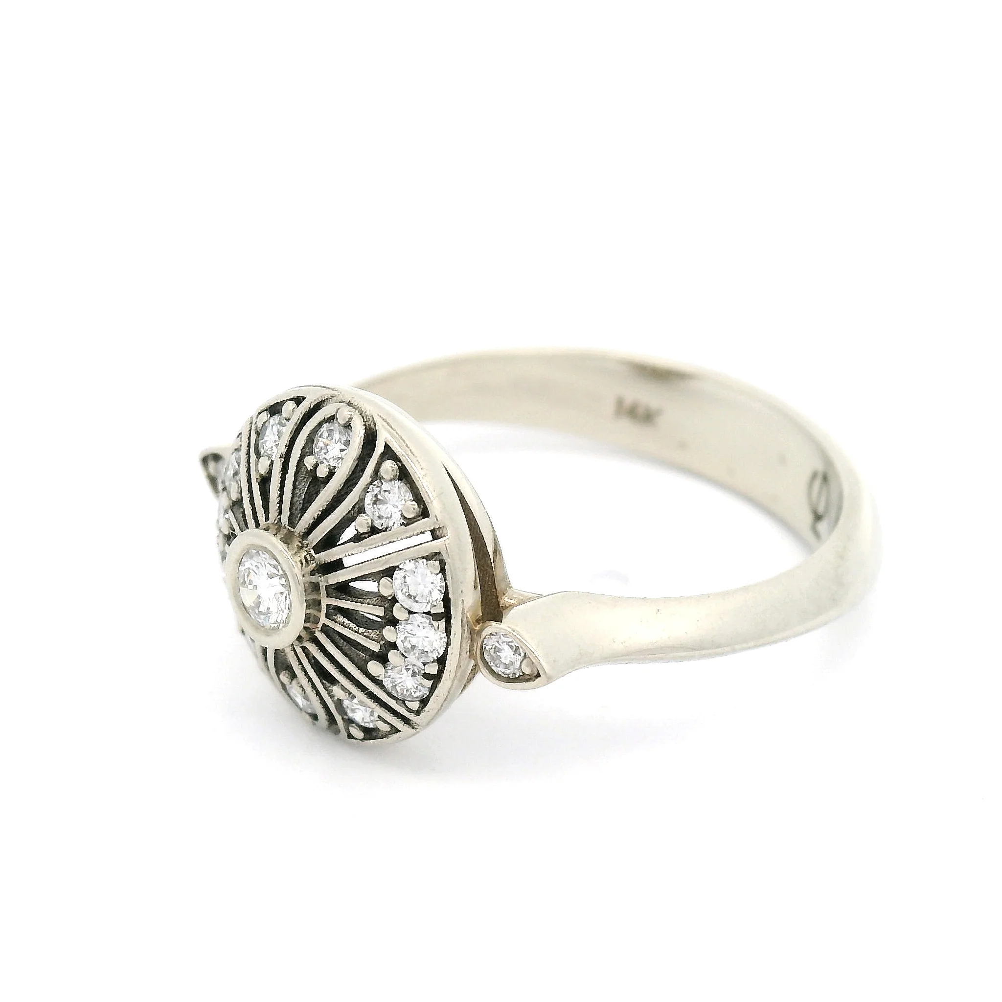 14k White Vintage-Inspired Engagement Ring with 0.25cts of Diamonds - Image 3
