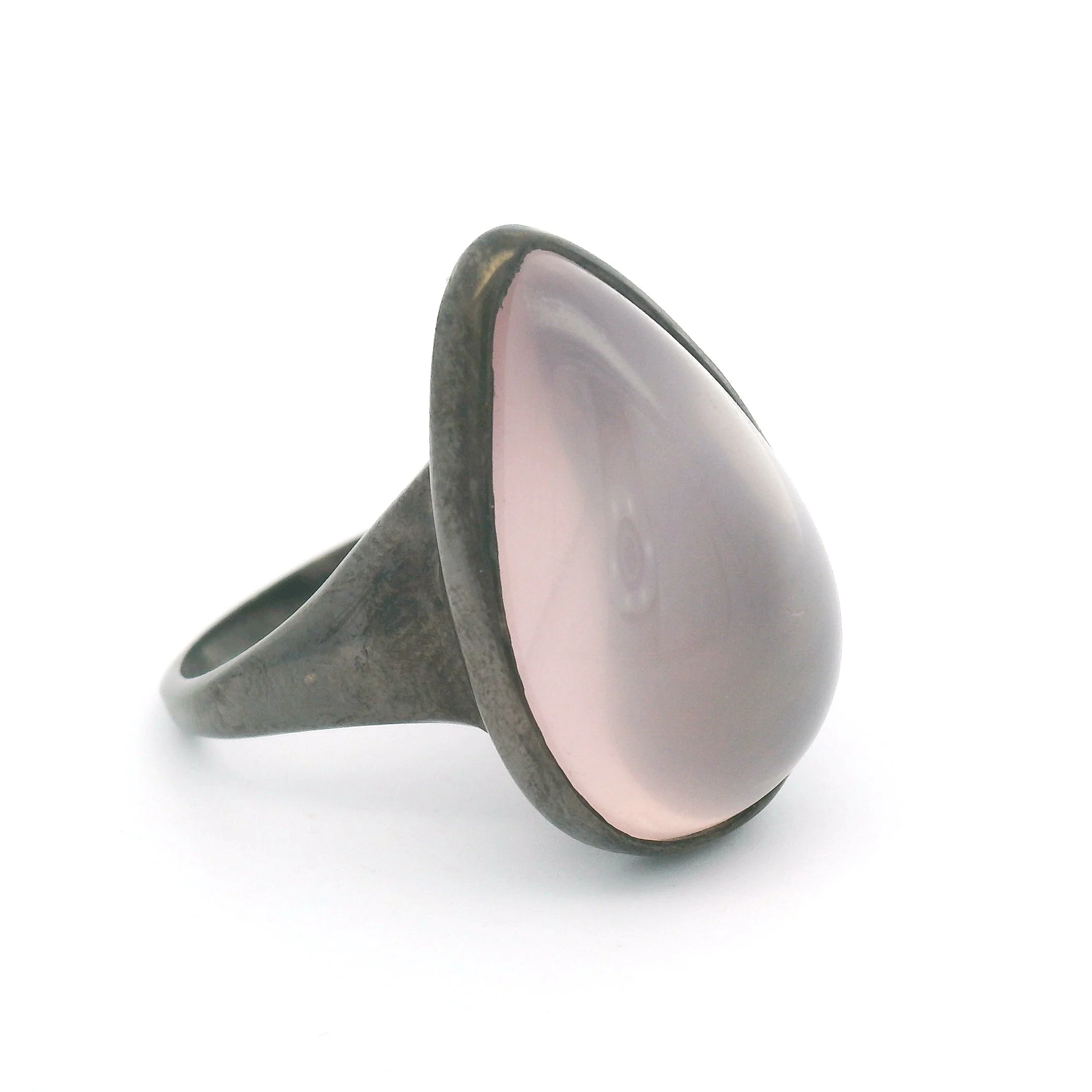 Oval Cabochon Rose Quartz Solitaire Ring - Image 2