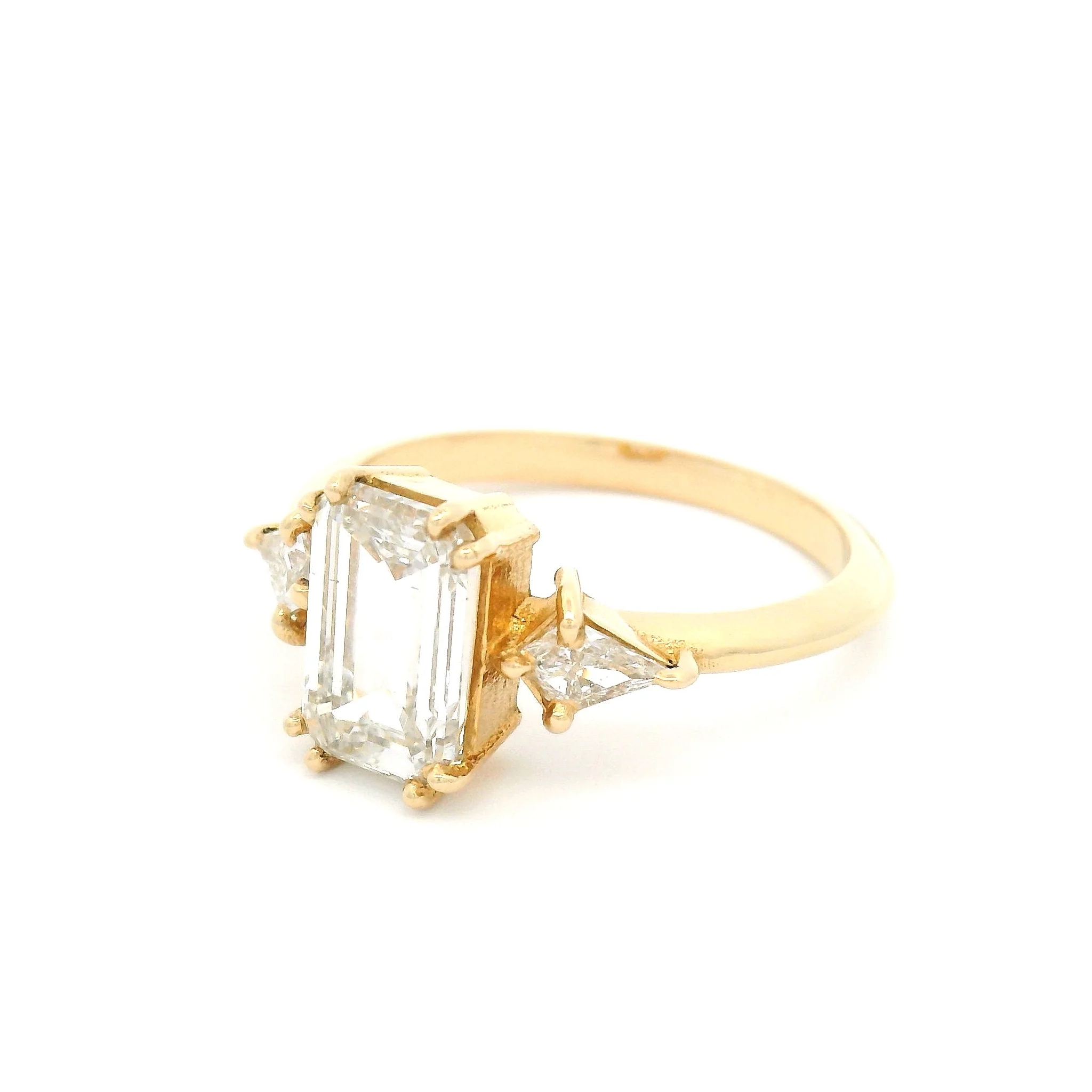 14k Yellow Lab Diamond Engagement Ring with 1.66ct Emerald Cut and Accent Kite Cut Diamonds - Image 2